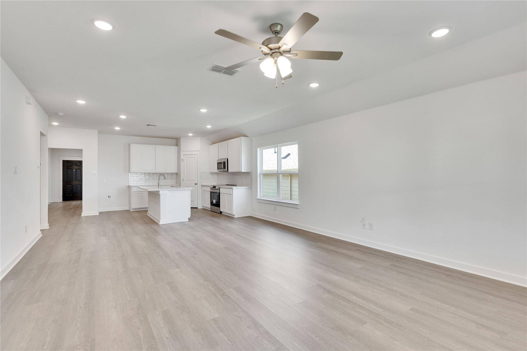 Jarrell, TX 76537,245 Seattle Slew DR