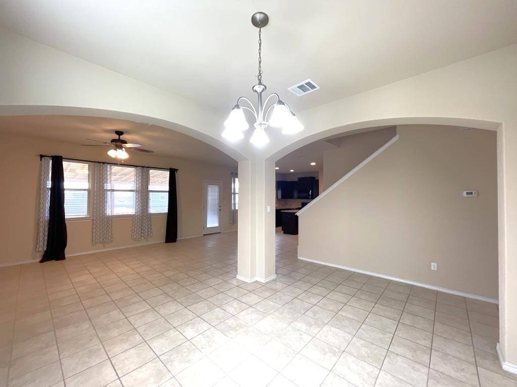 Hutto, TX 78634,202 Yukon CV