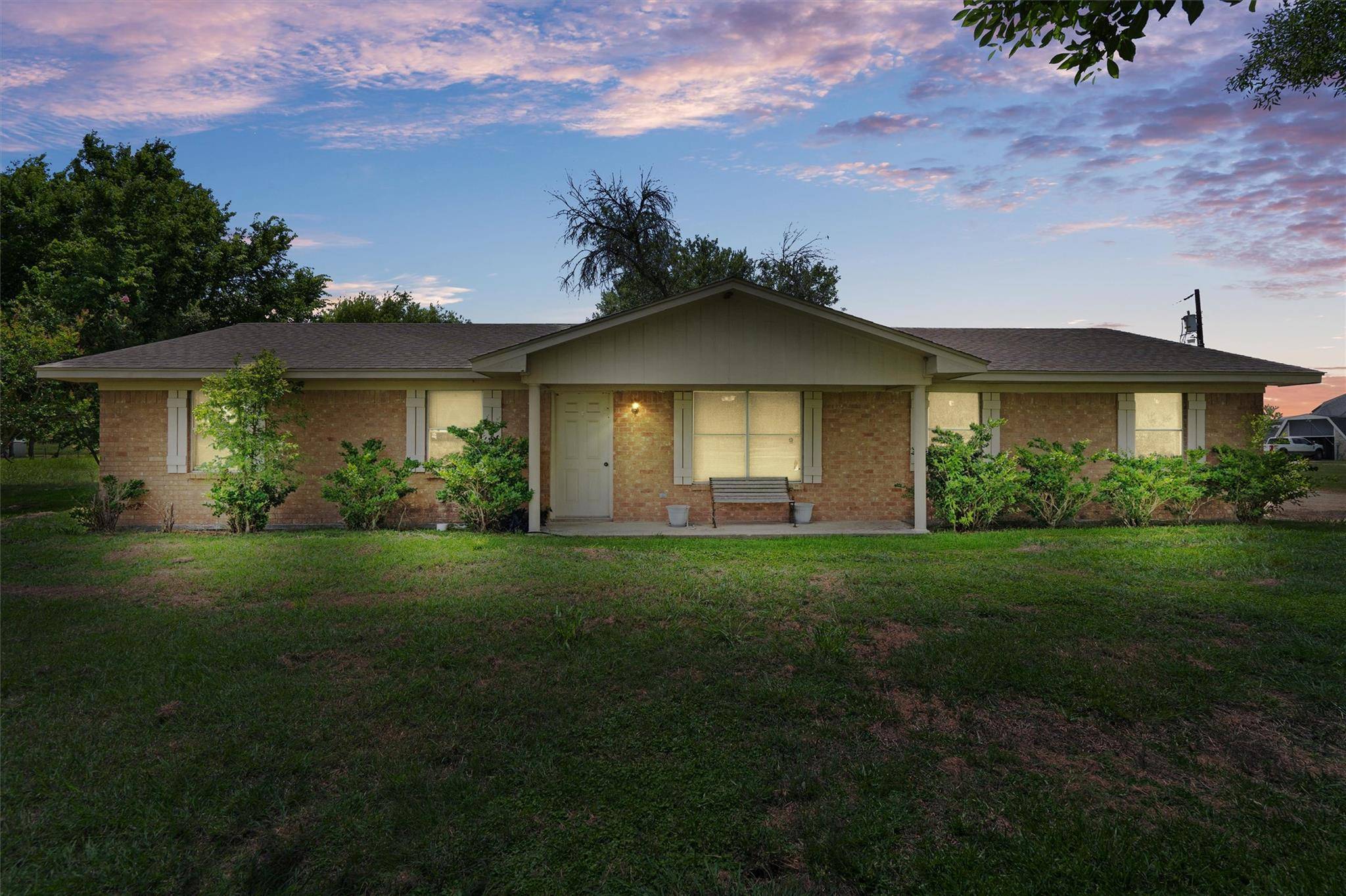 Taylor, TX 76574,151 Windy LN