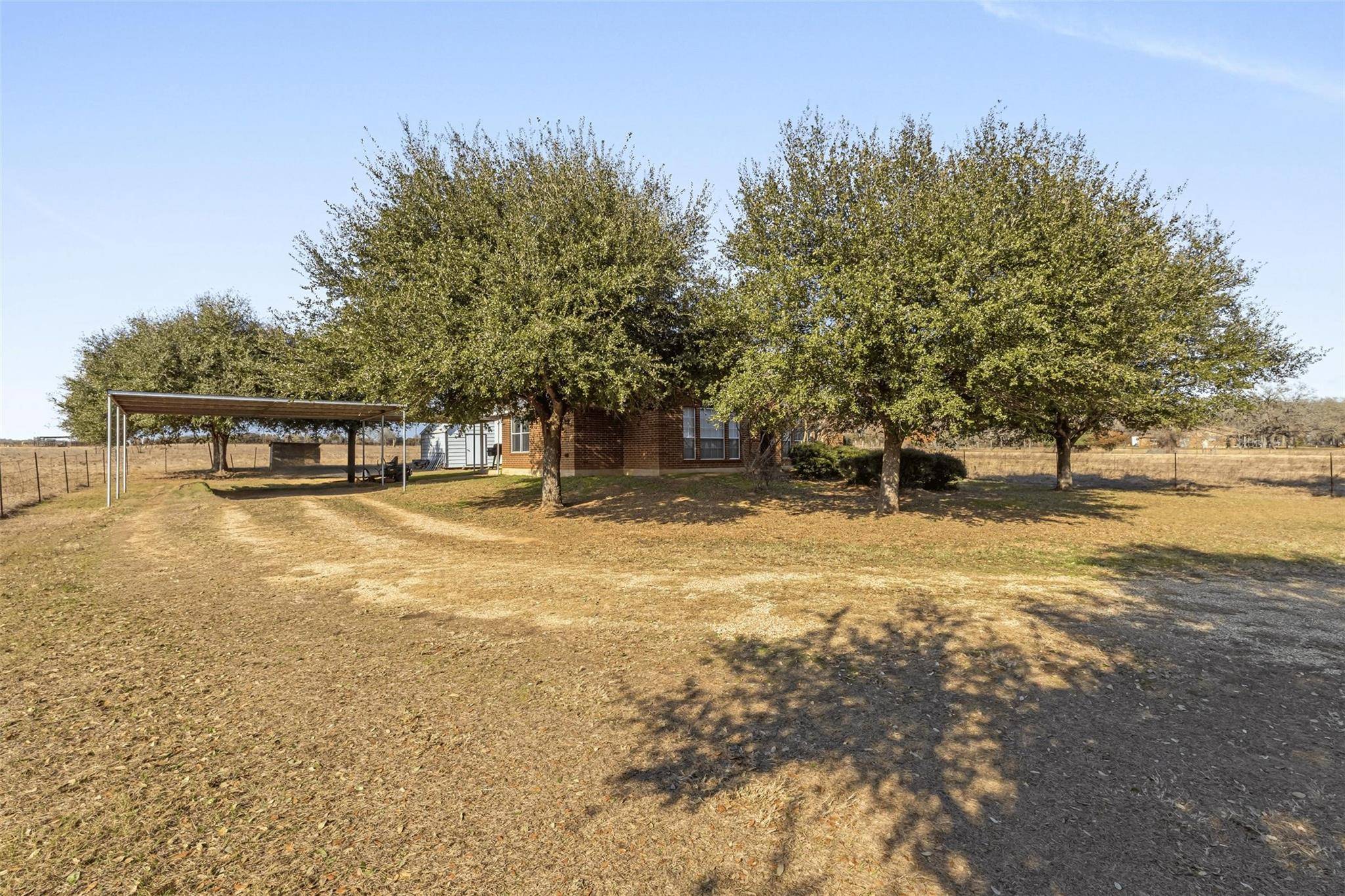 Gause, TX 77857,13551 E Highway 79