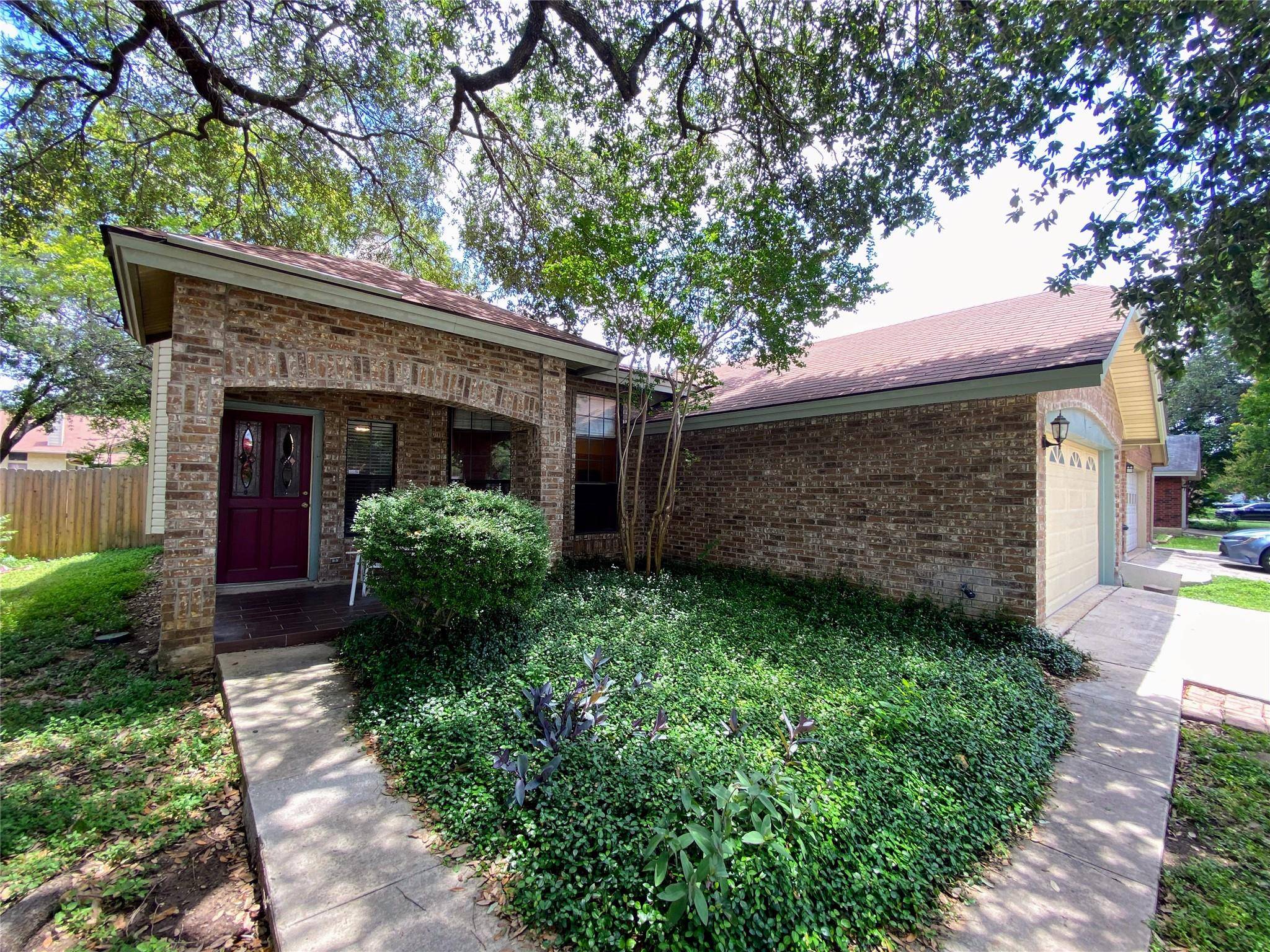 San Antonio, TX 78247,3215 Tree Grove DR