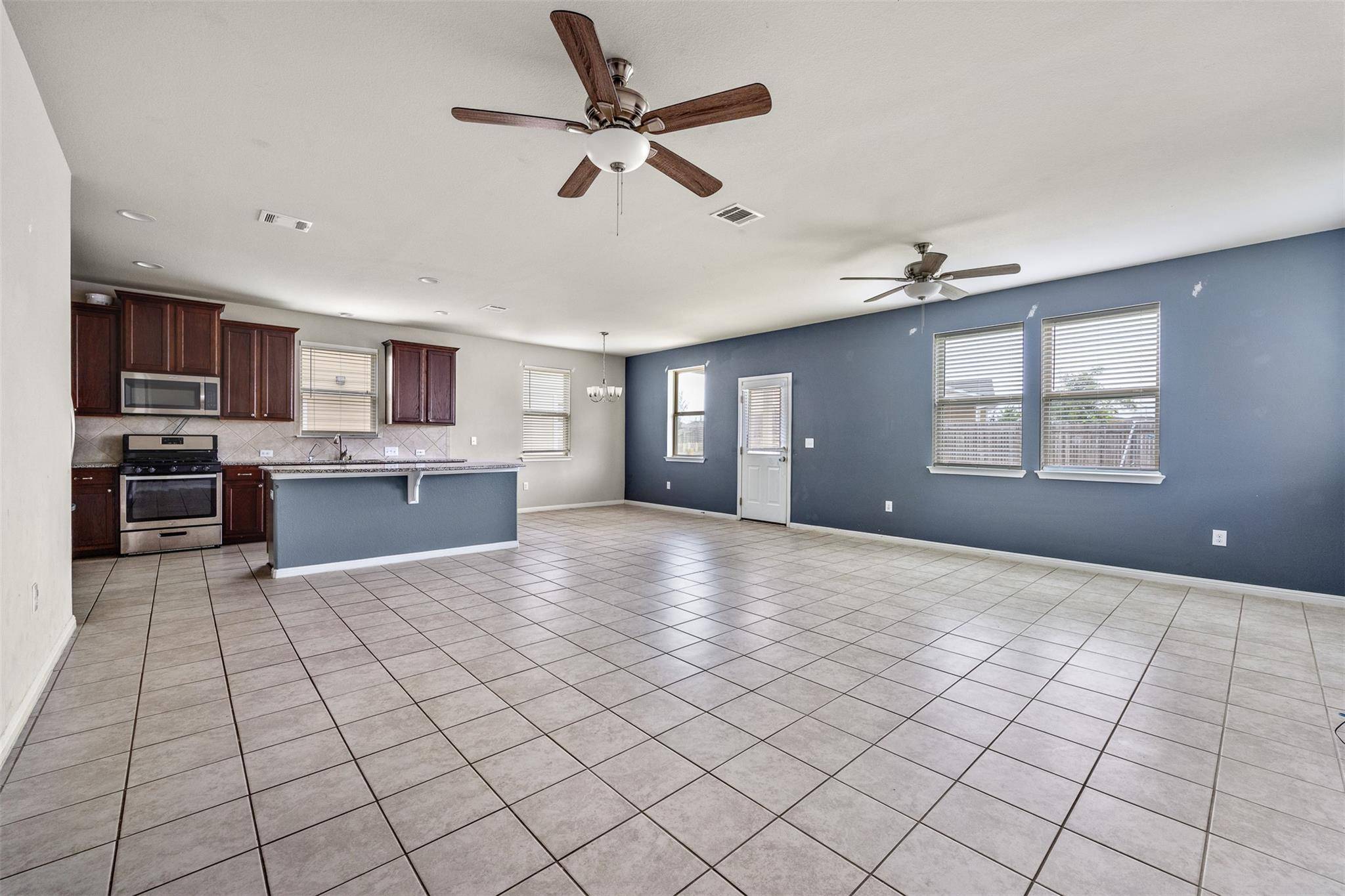Buda, TX 78610,369 Twisted Oaks LN