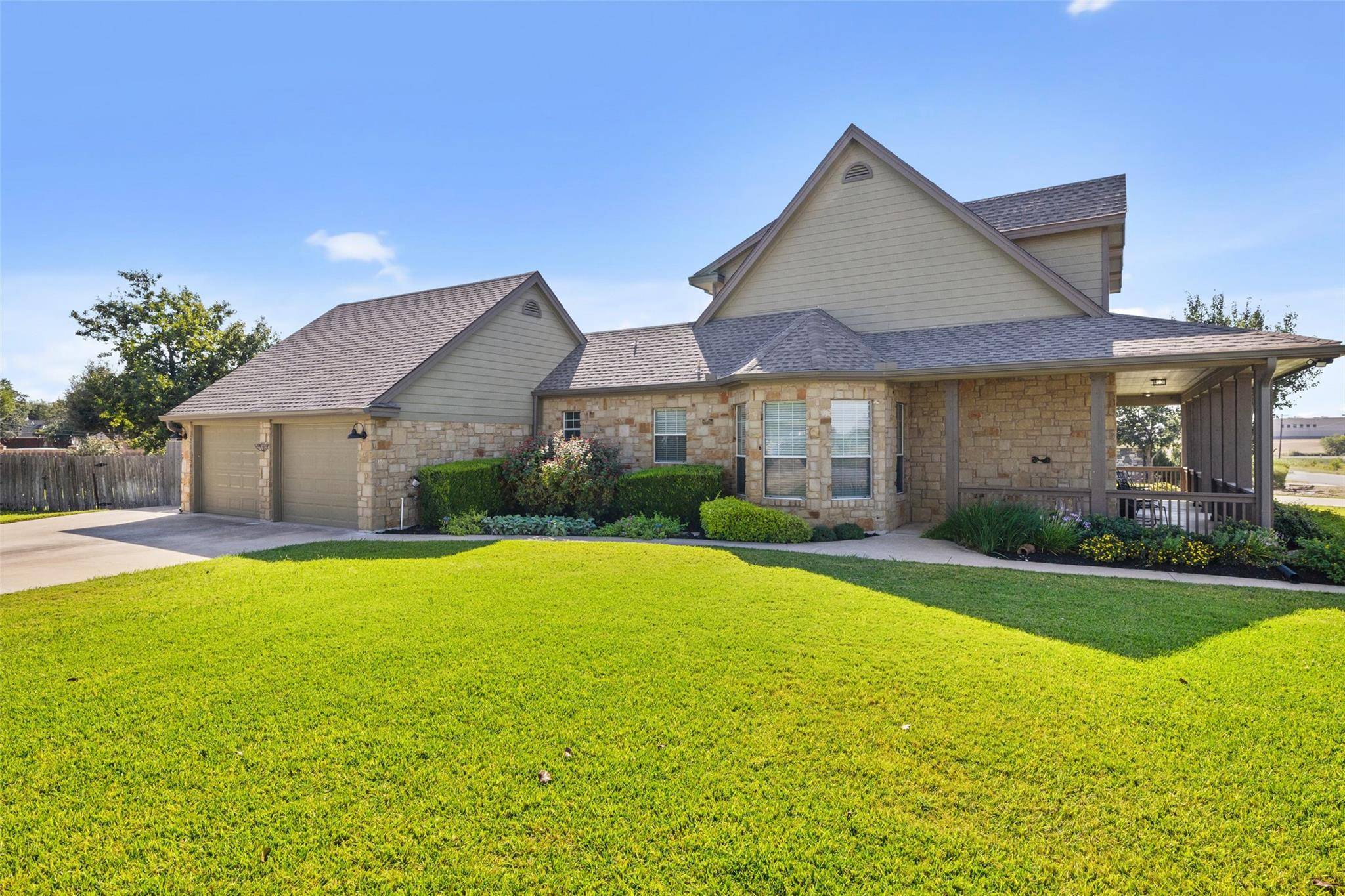 Taylor, TX 76574,4106 North DR