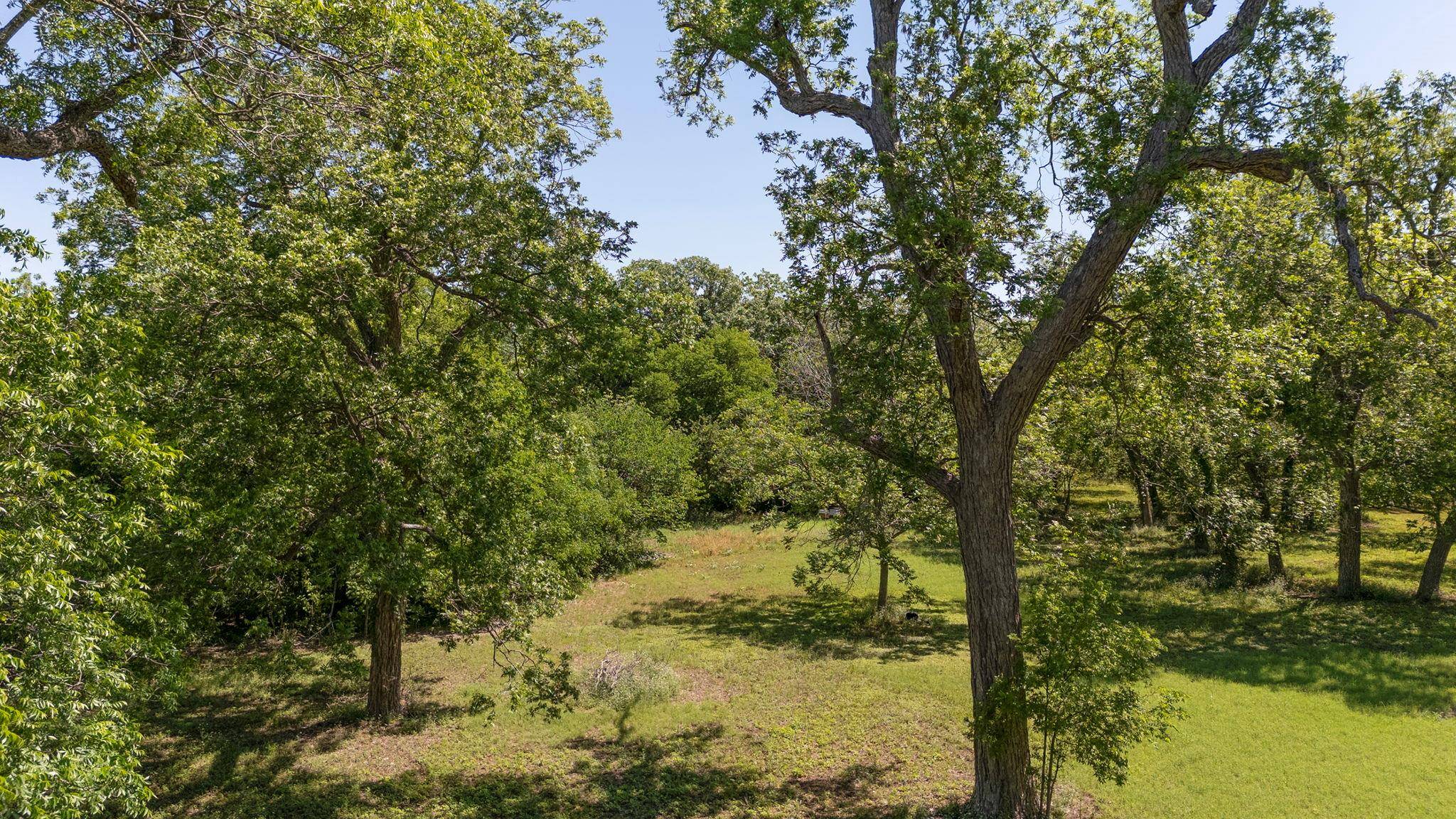 Hutto, TX 78634,451 County Road 129