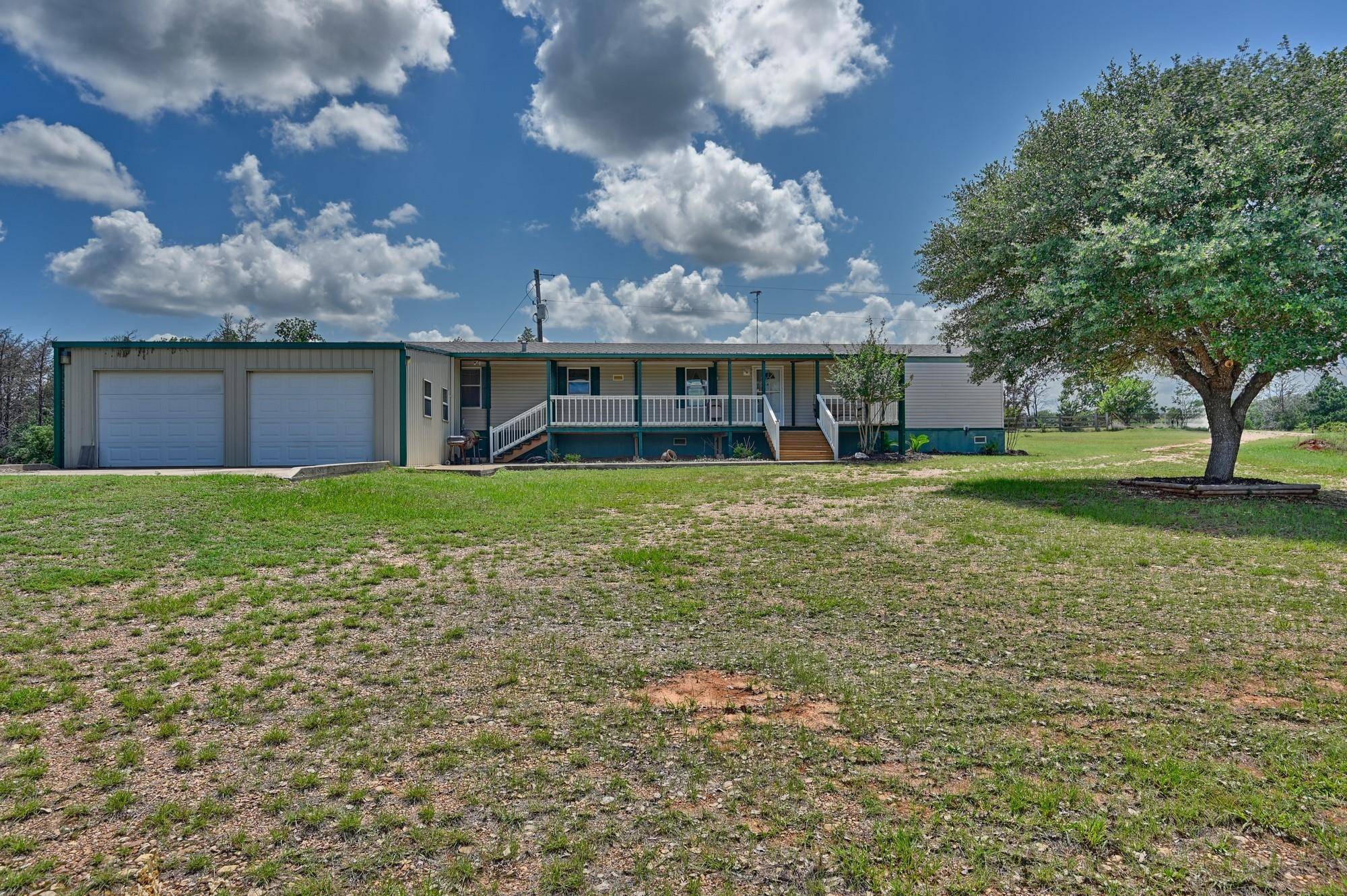 Giddings, TX 78942,1368 County Road 207