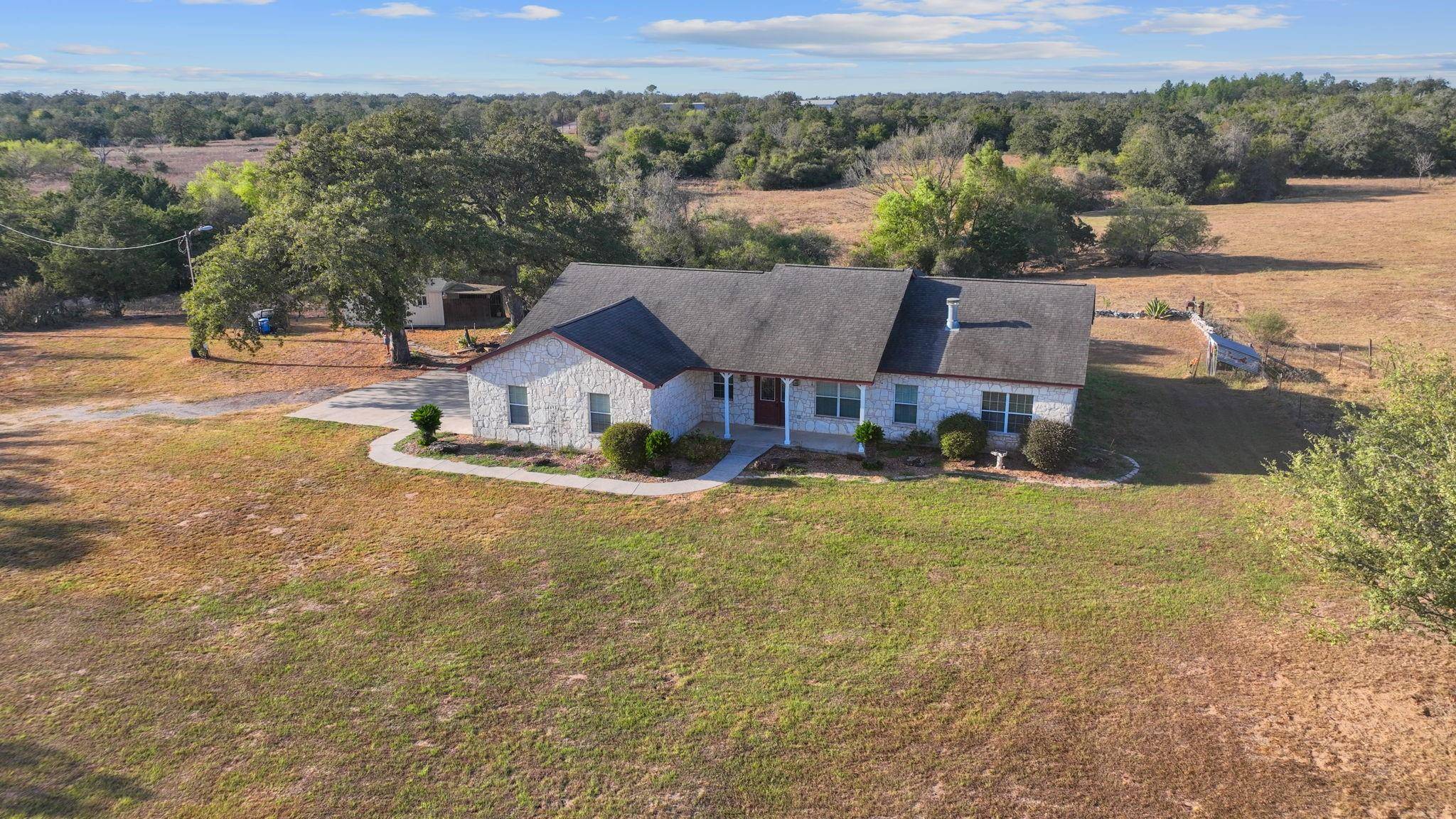 Harwood, TX 78632,935 County Road 280