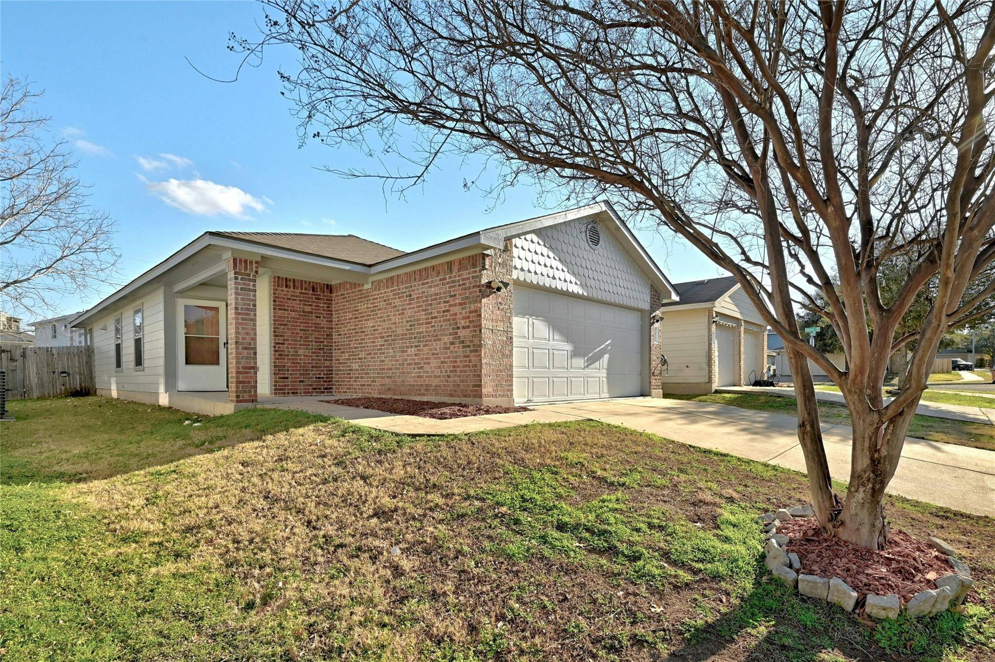 Austin, TX 78741,7405 Cayenne LN