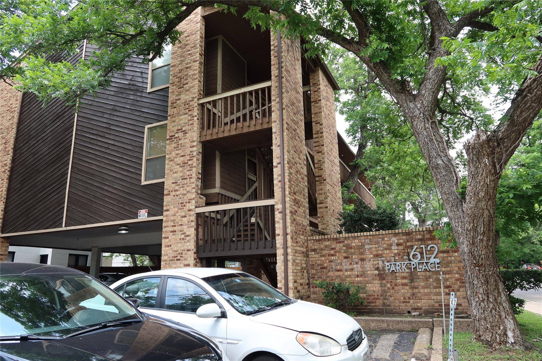 Austin, TX 78705,612 Park PL #203