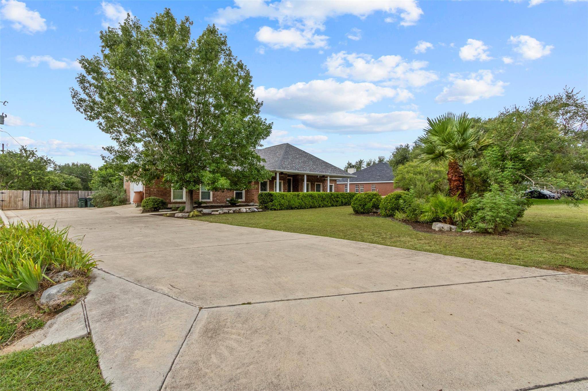 San Marcos, TX 78666,1205 Mountain View DR