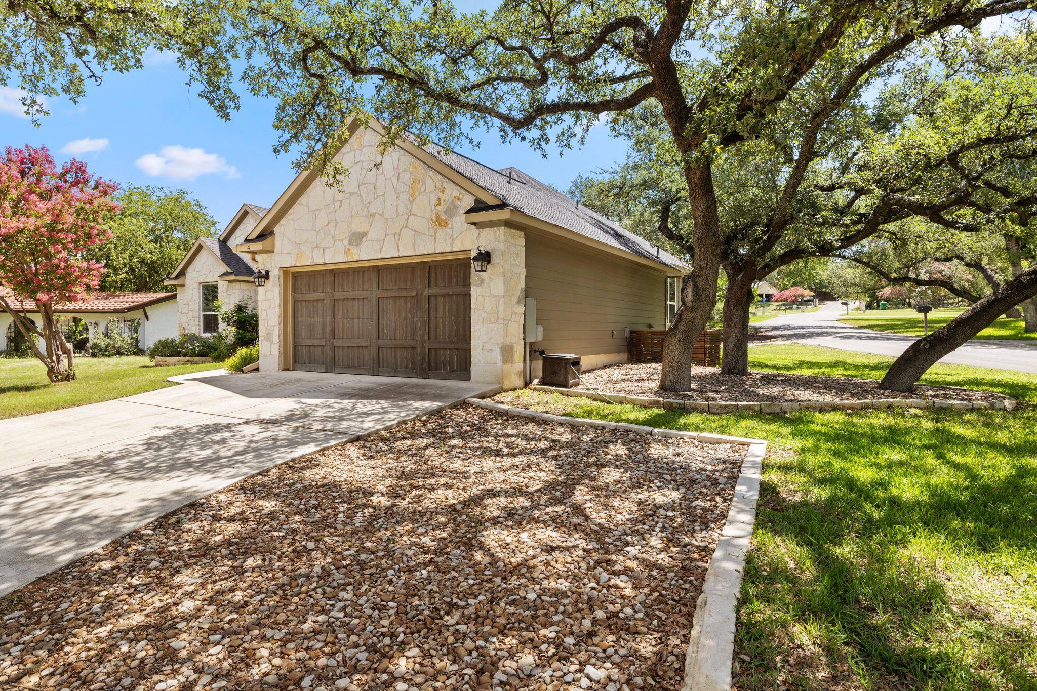 Wimberley, TX 78676,4 Country CT