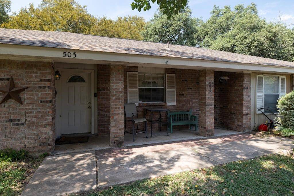 Georgetown, TX 78628,503 Thornton LN