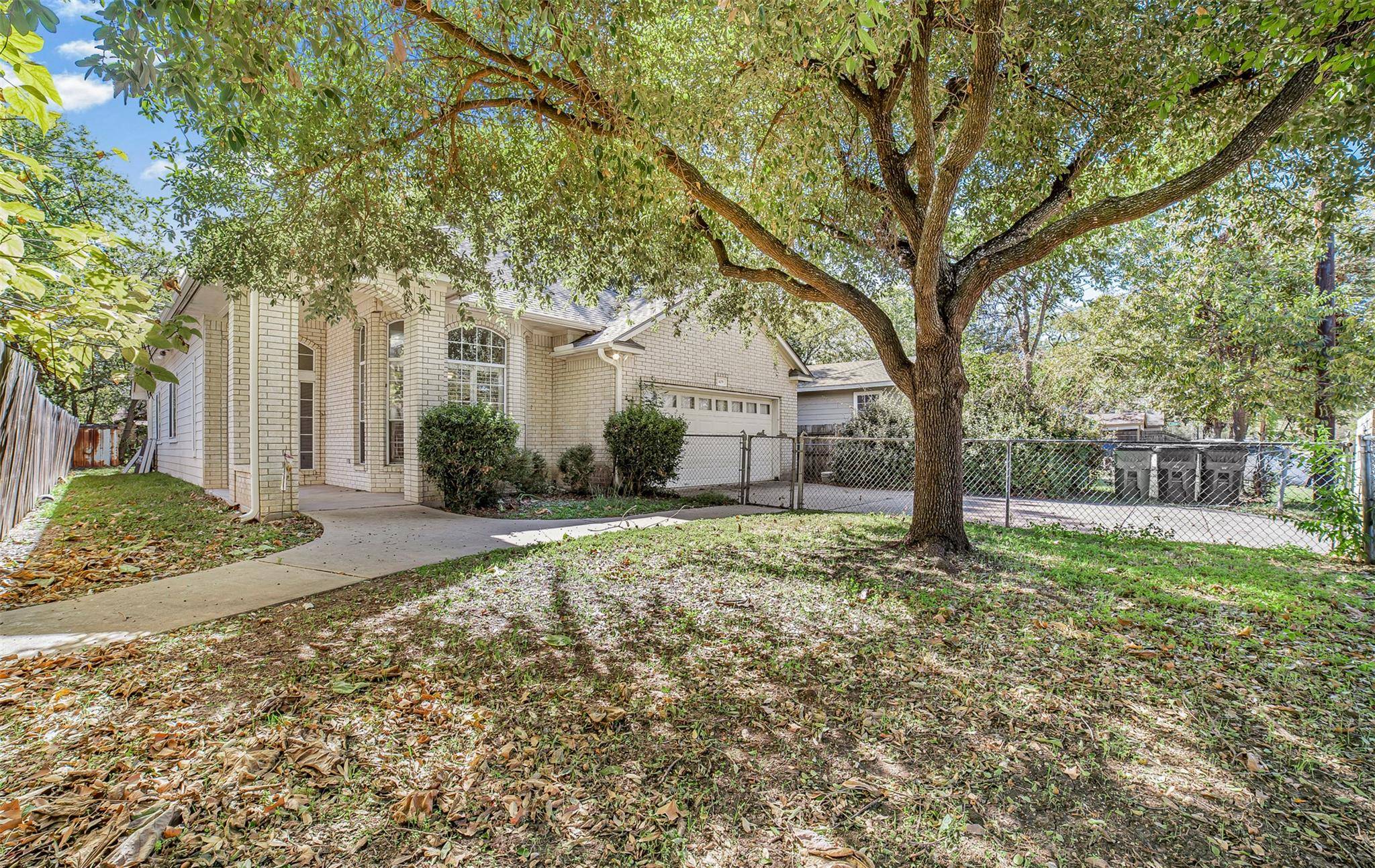 Round Rock, TX 78664,409 E Austin Ave