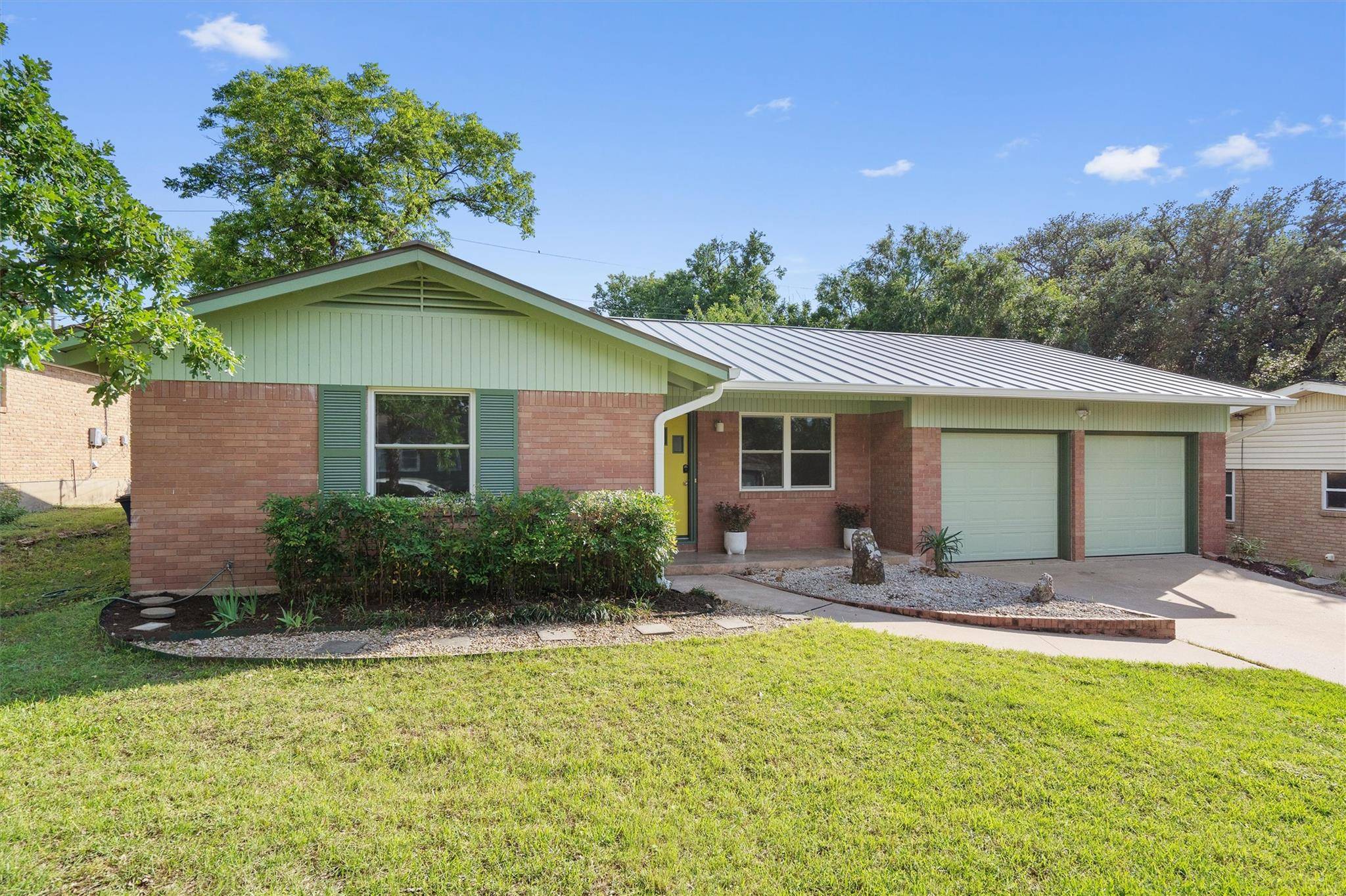 Austin, TX 78741,1605 Lupine LN