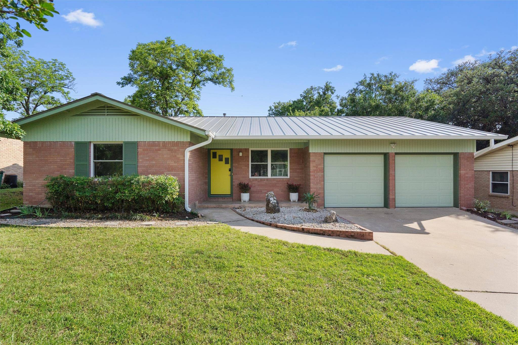 Austin, TX 78741,1605 Lupine LN