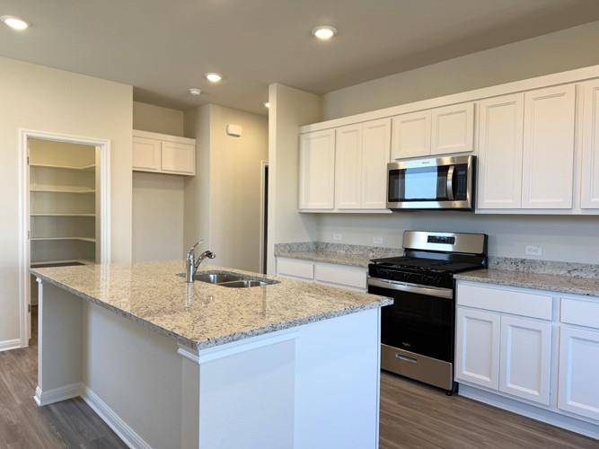 Elgin, TX 78621,239 Hidalgo LN