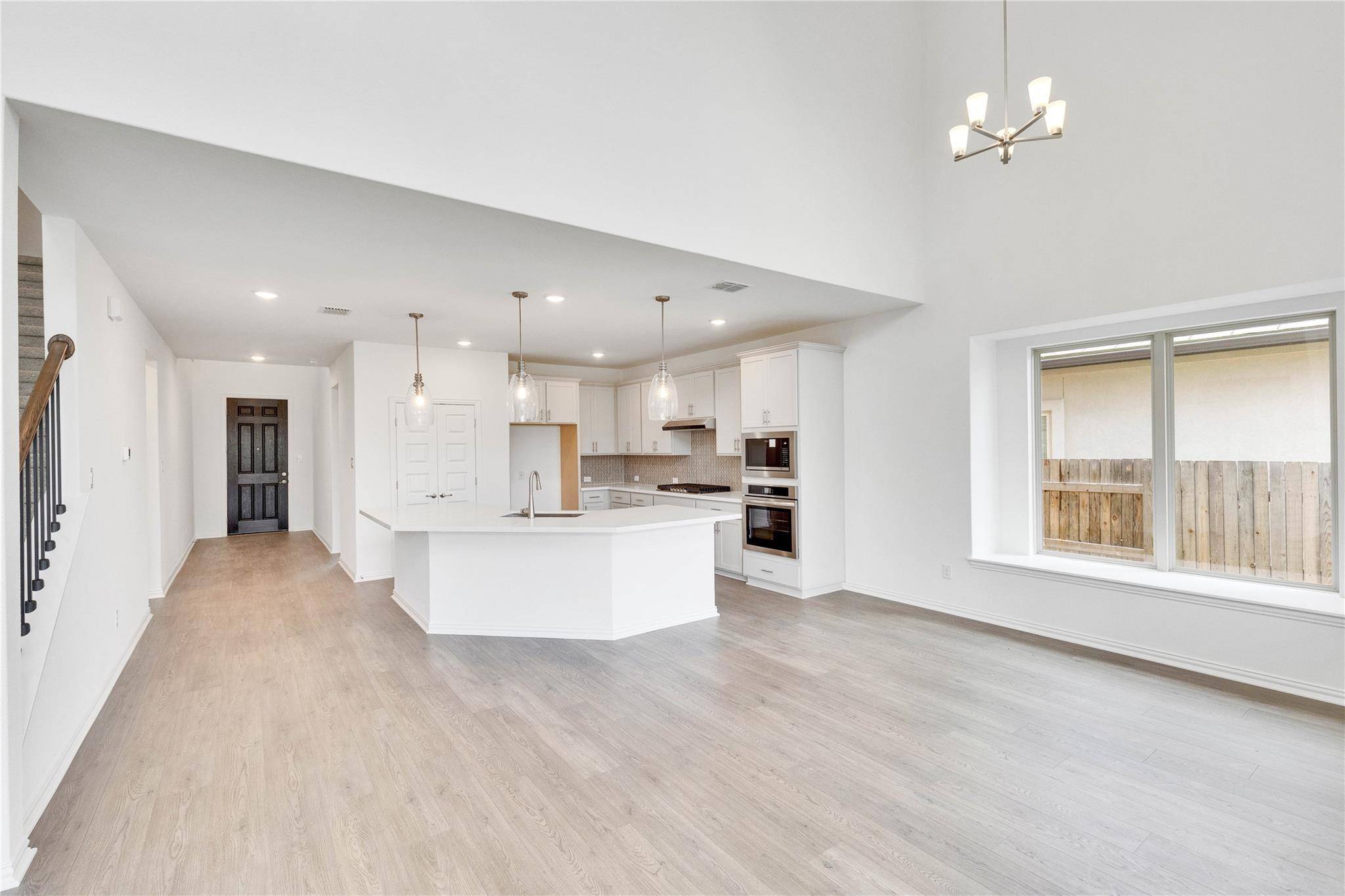 Buda, TX 78610,381 Sugar Cane RD