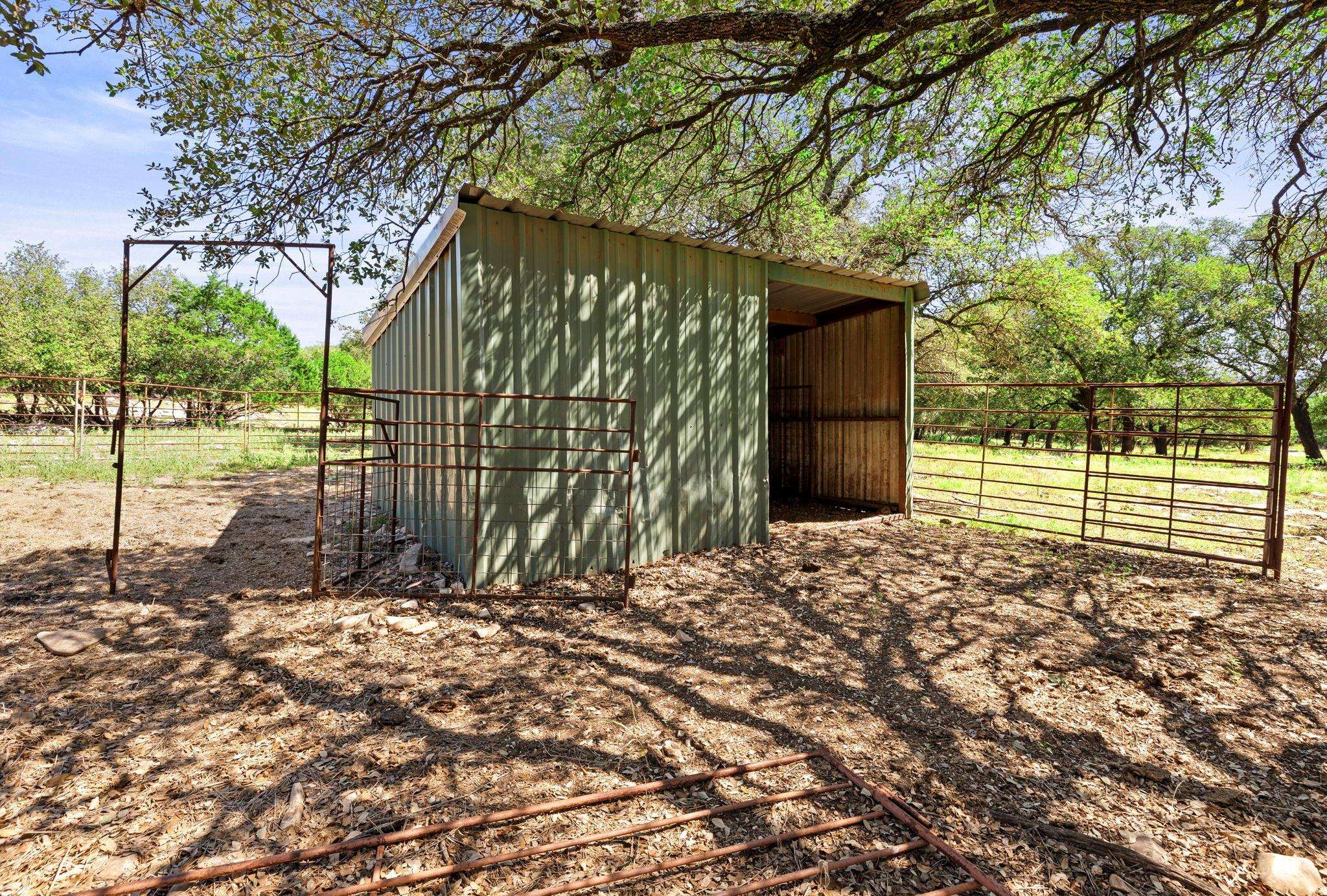 Lampasas, TX 76550,2102 PR 1377