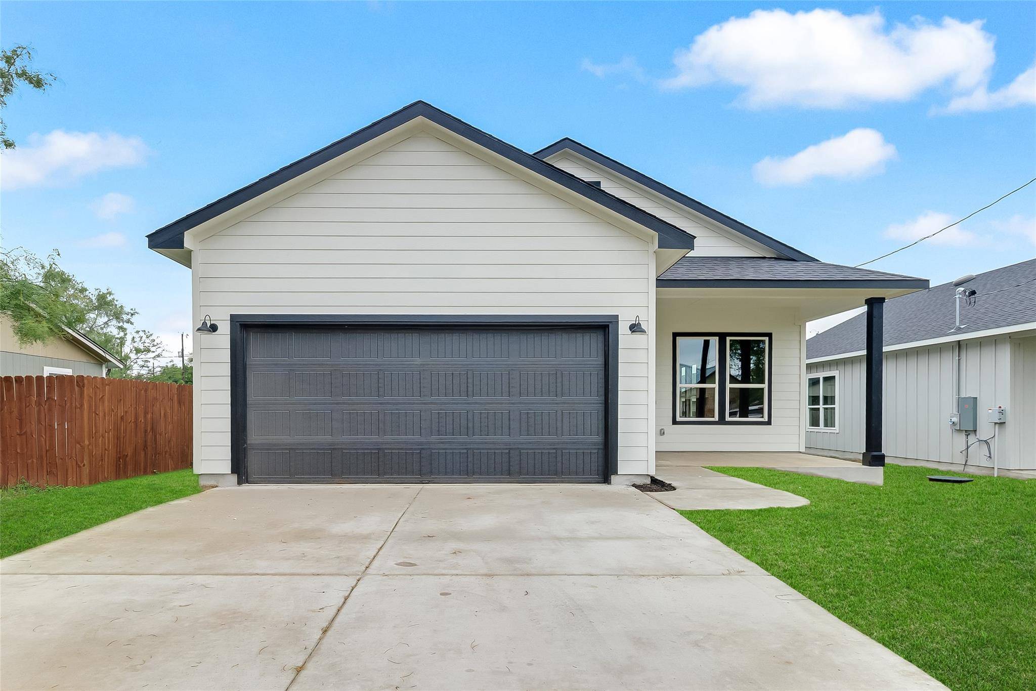Cottonwood Shores, TX 78657,650 Aspen LN