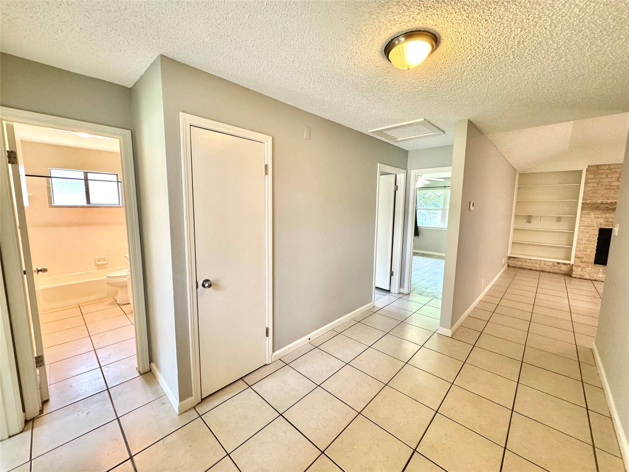 Round Rock, TX 78681,1401 Somerset DR
