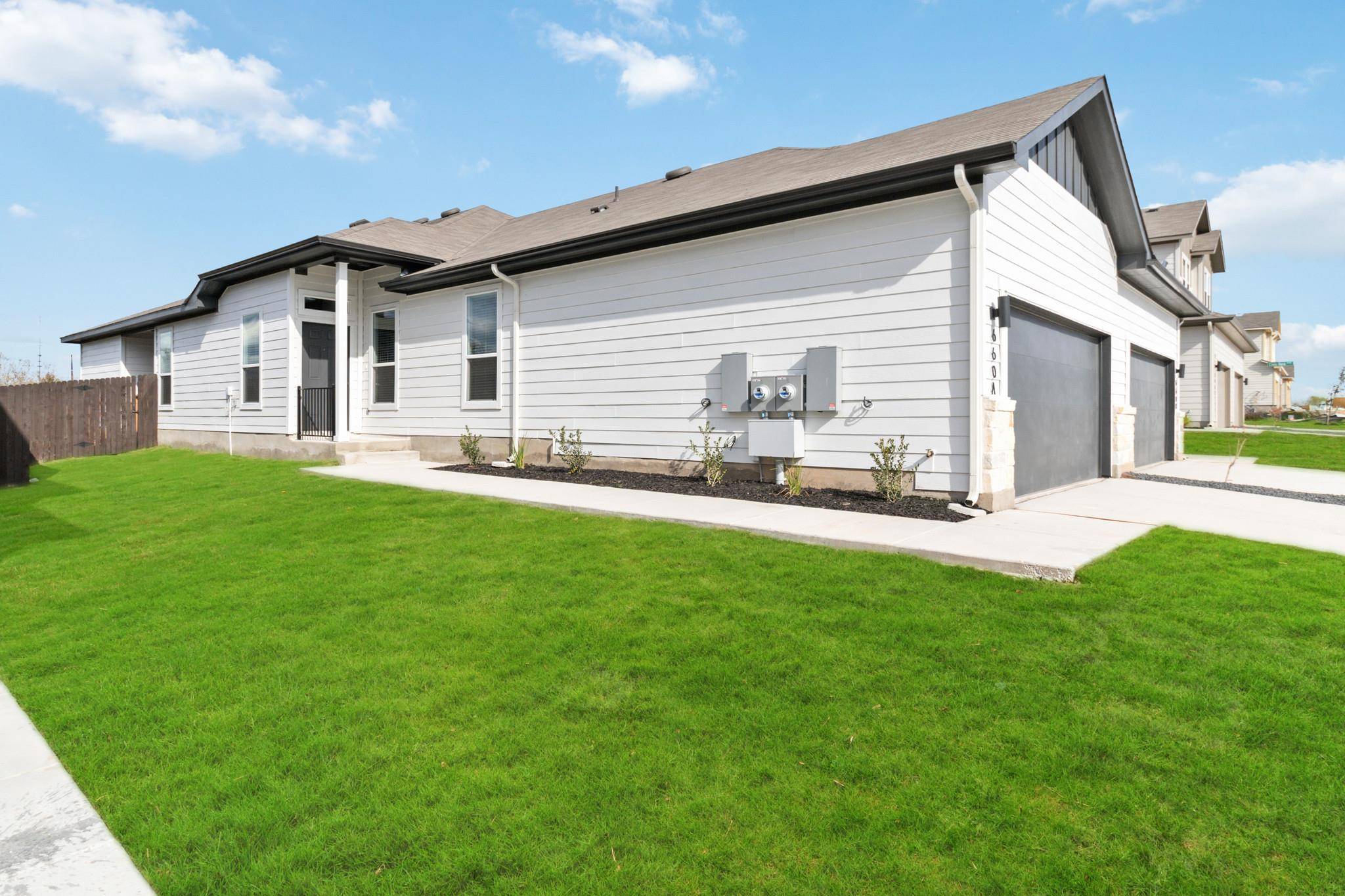 Buda, TX 78610,820 Staglin ST #A