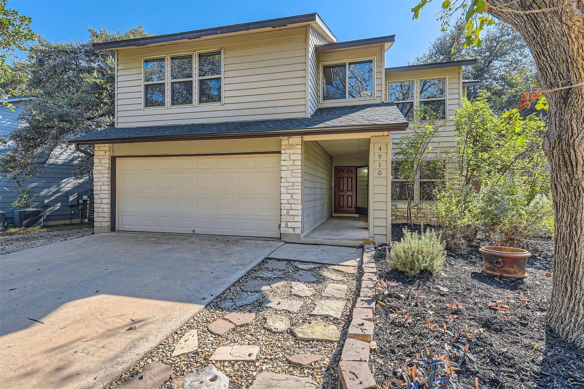 Austin, TX 78727,4910 Pelham DR