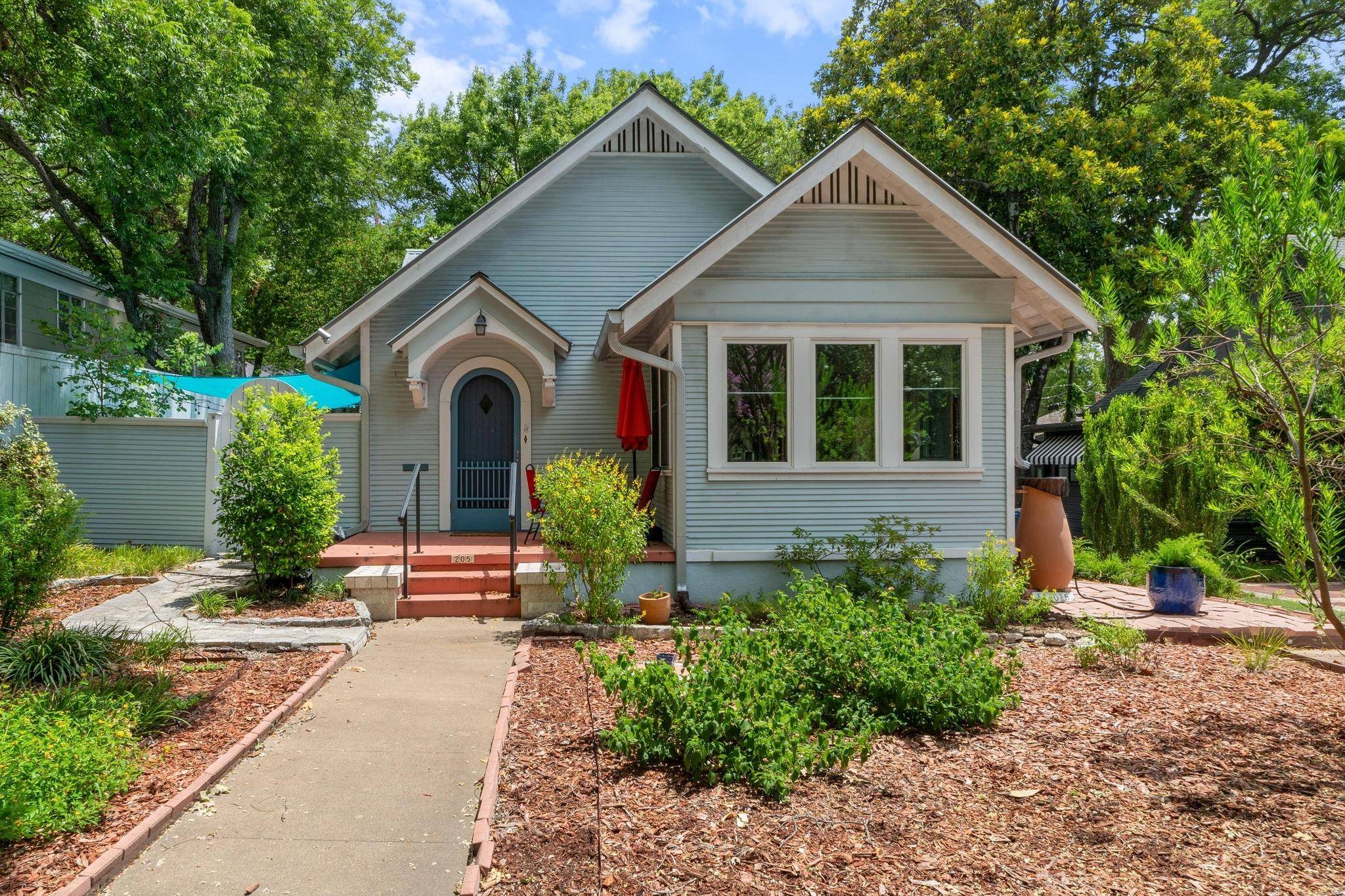 Austin, TX 78705,205 W 32nd ST