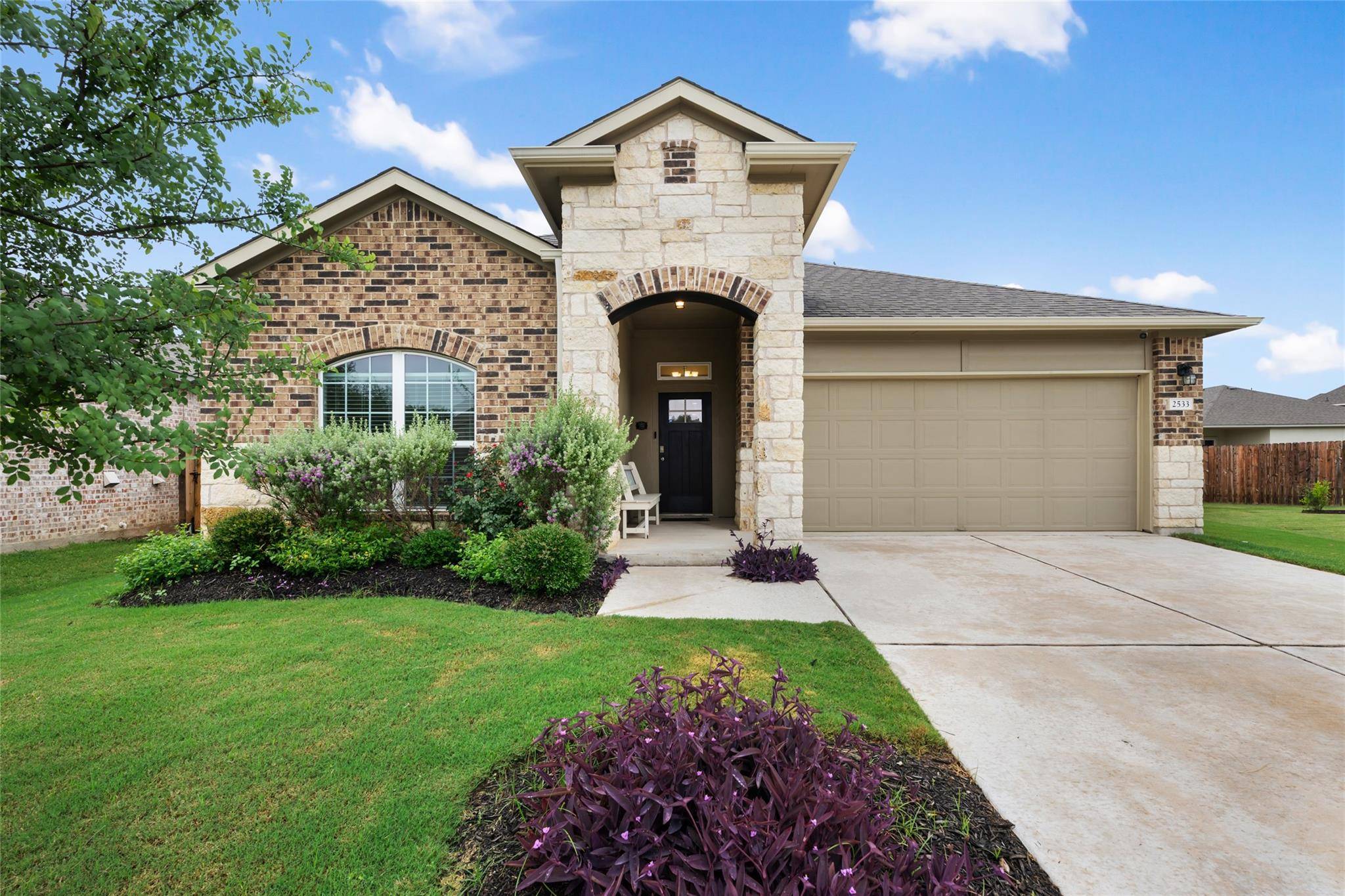 Georgetown, TX 78628,2533 Buffalo Ford CT