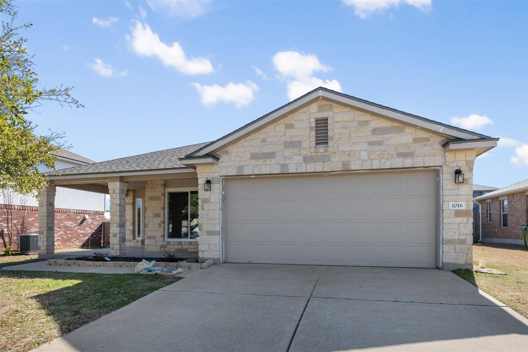 Leander, TX 78641,1016 Flanagan DR