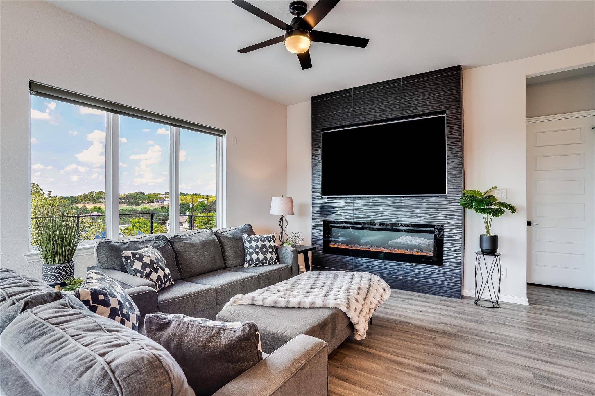 Lago Vista, TX 78645,20604 High DR
