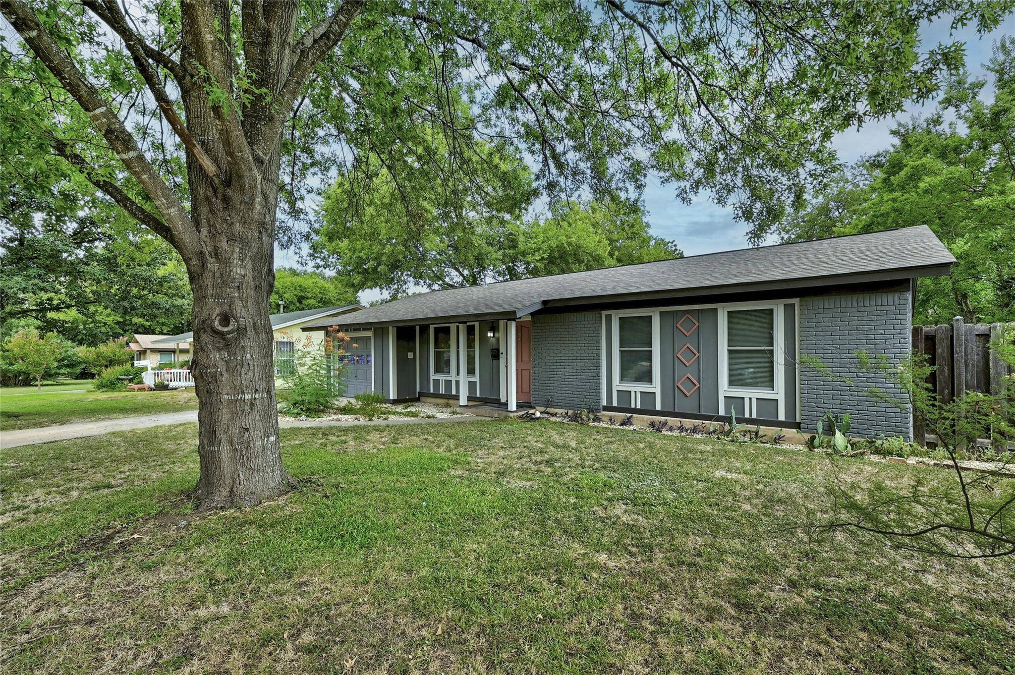 Austin, TX 78757,1500 Fairfield DR