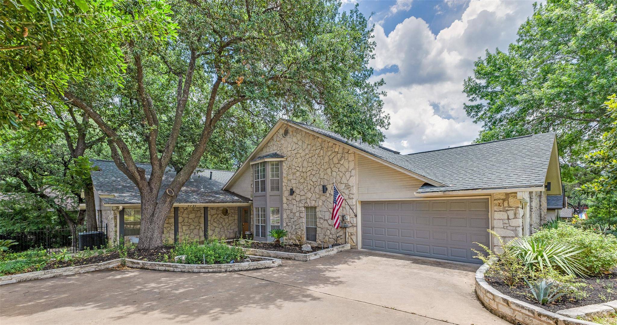 Austin, TX 78731,5731 Sam Houston CIR