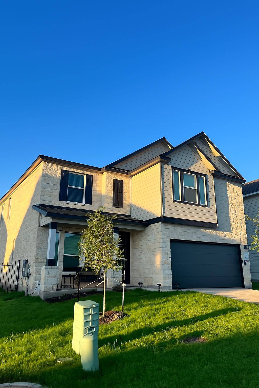 Manor, TX 78653,4600 Colmar DR