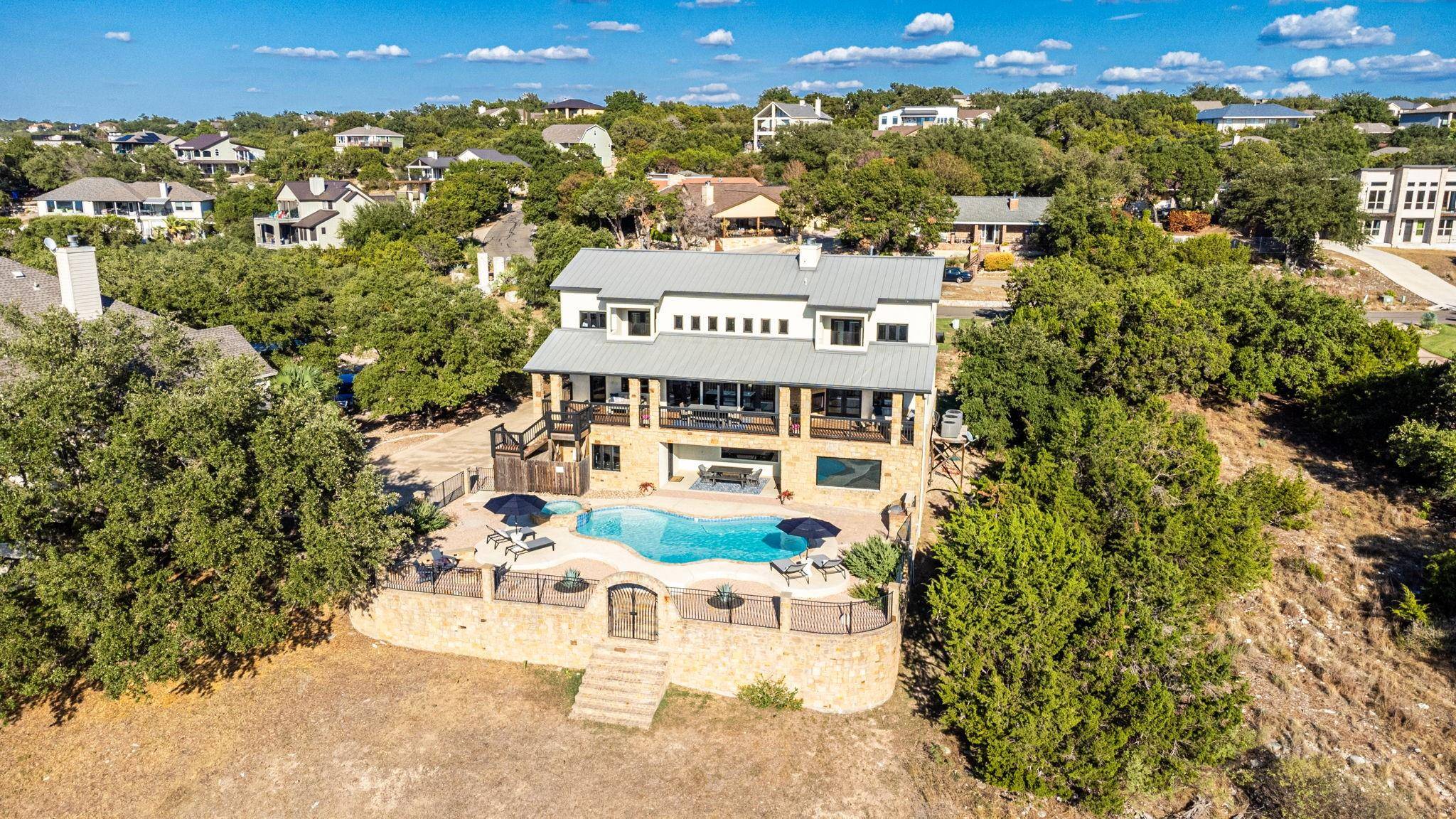 Point Venture, TX 78645,516 Deckhouse DR