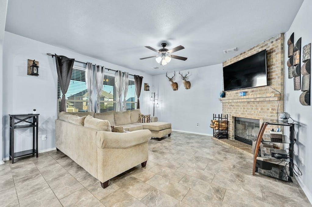 Leander, TX 78641,1712 Uhland DR