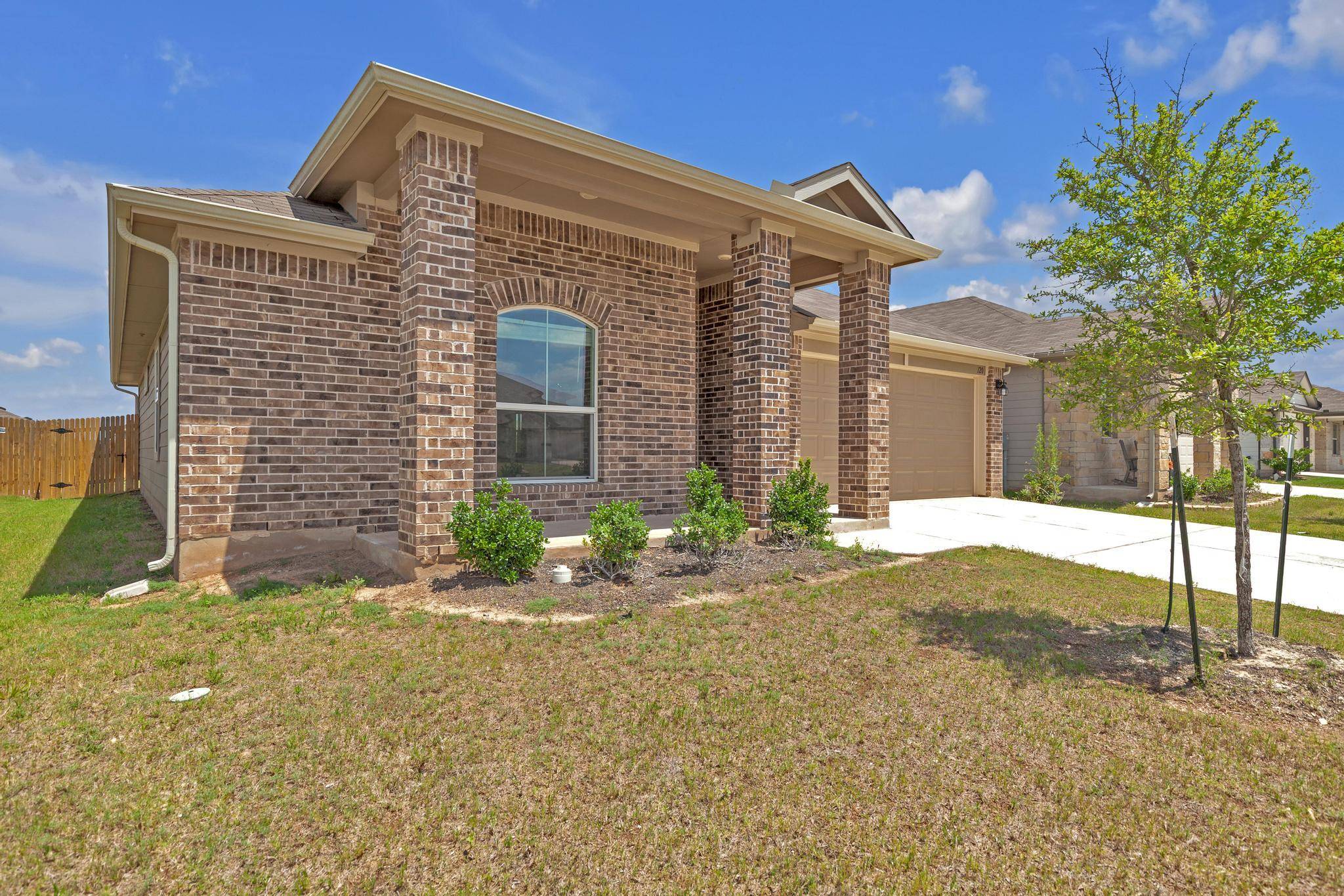 Hutto, TX 78634,120 krause springs DR