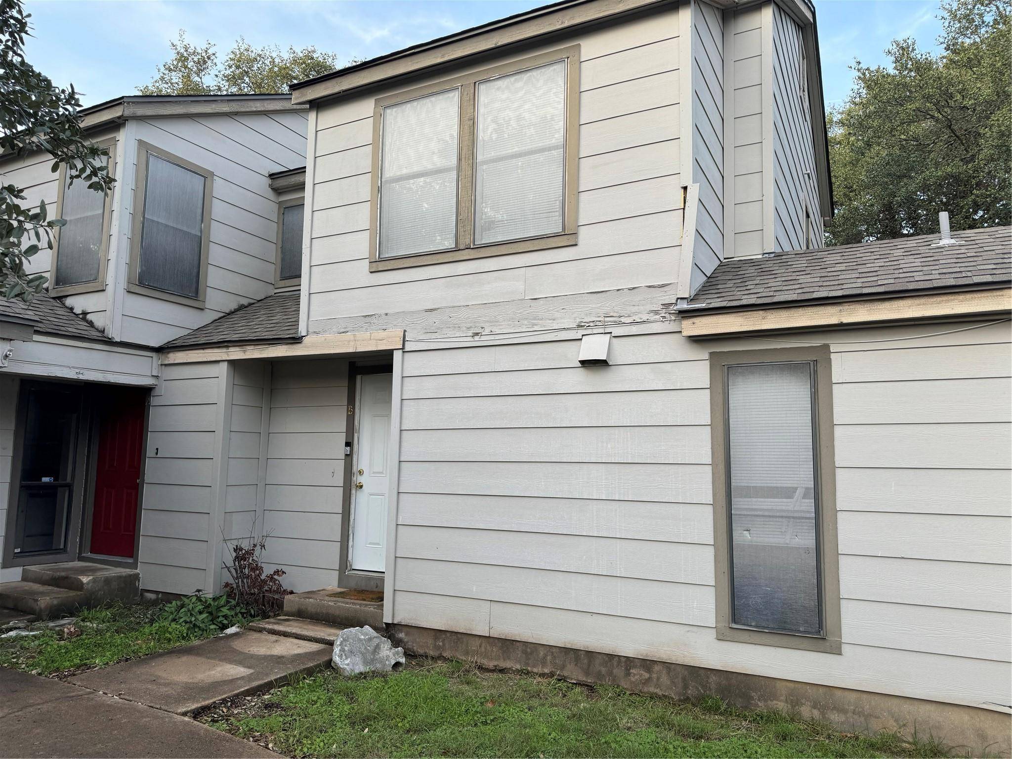 Austin, TX 78745,1400 Matthews LN #A