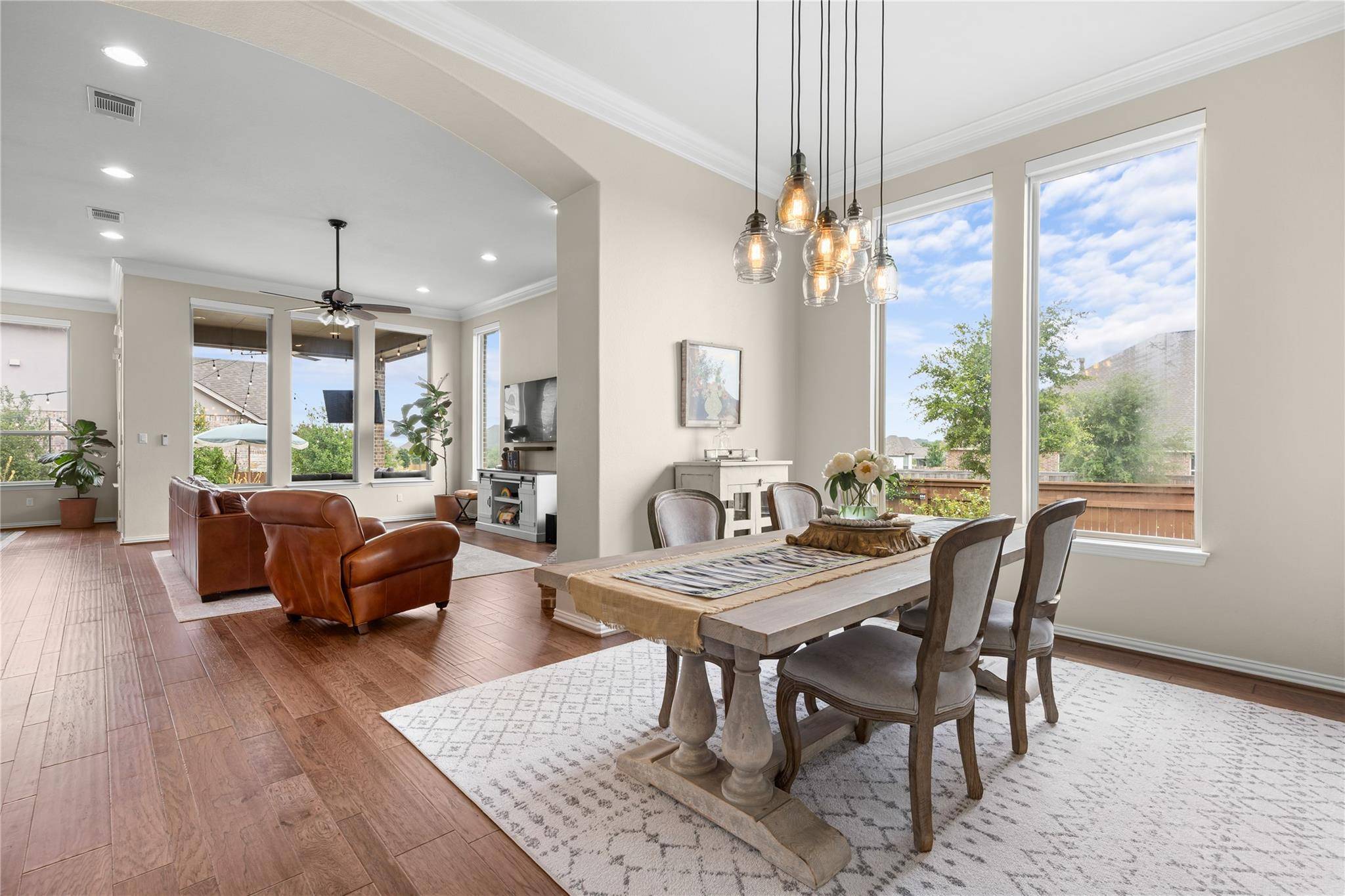 Austin, TX 78737,562 Stone River DR