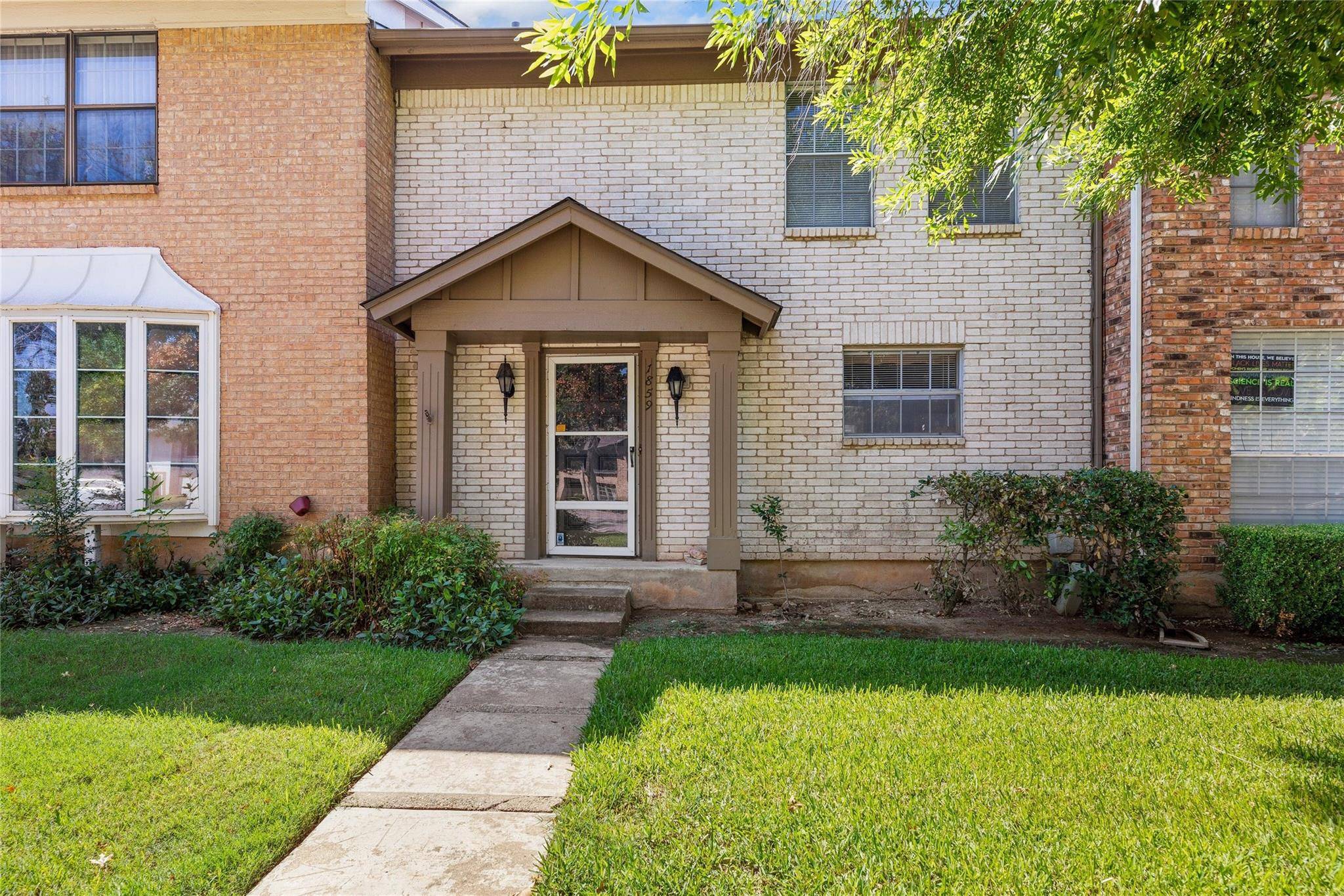 Austin, TX 78752,1859 Coronado Hills DR