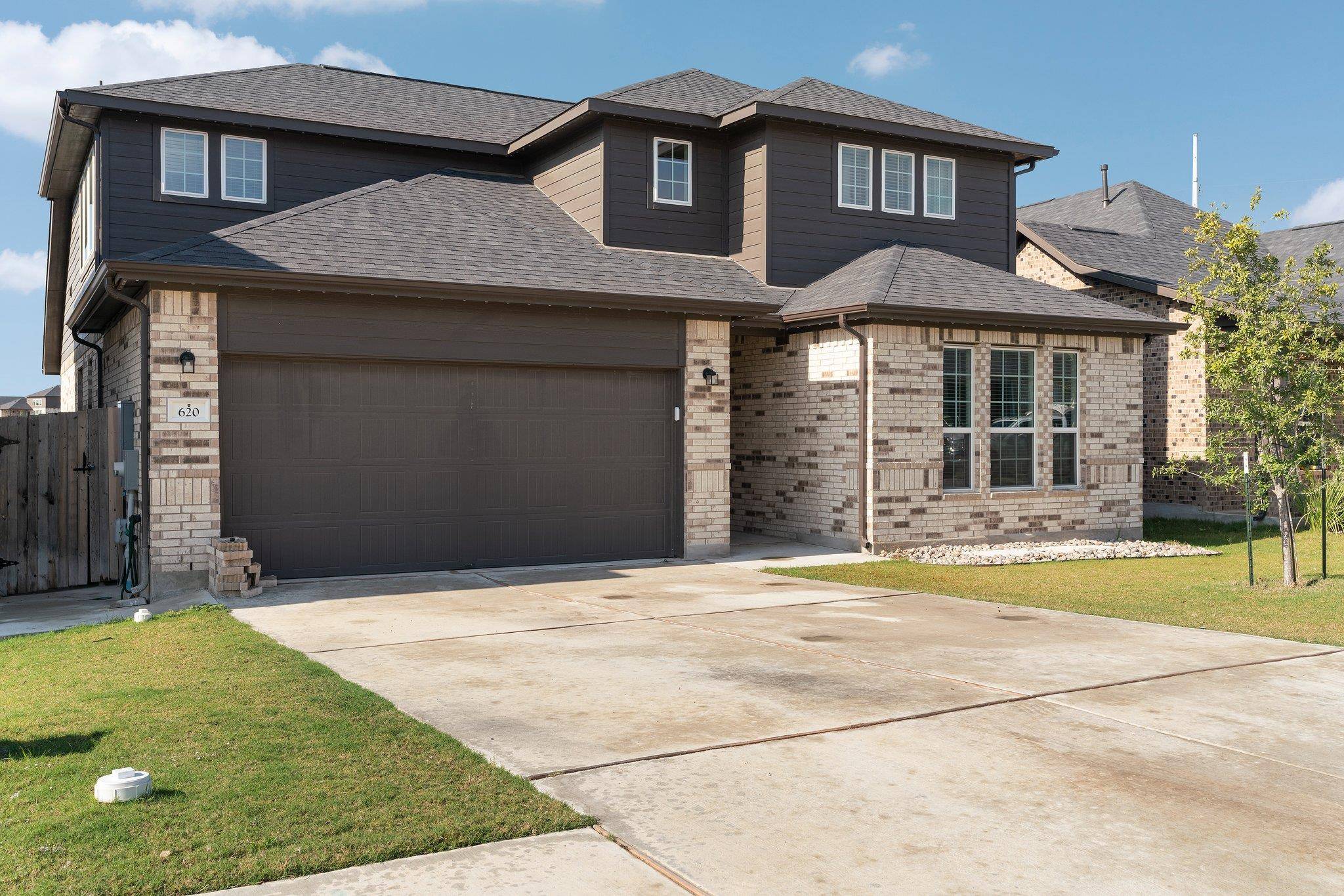 Buda, TX 78610,620 Sugar Cane RD