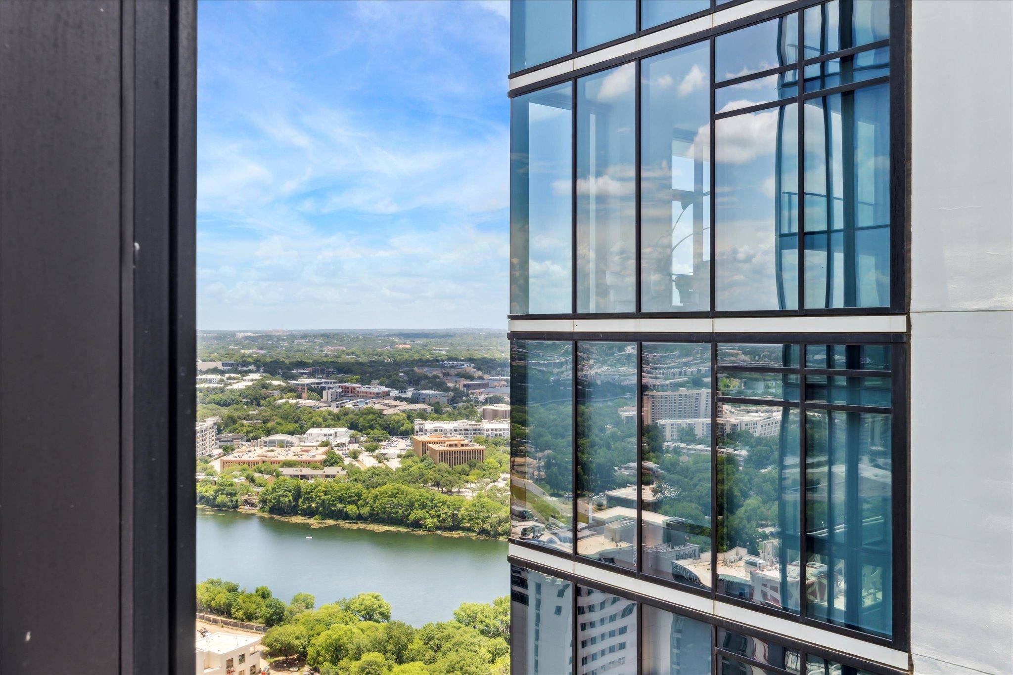 Austin, TX 78701,610 Davis ST #2906