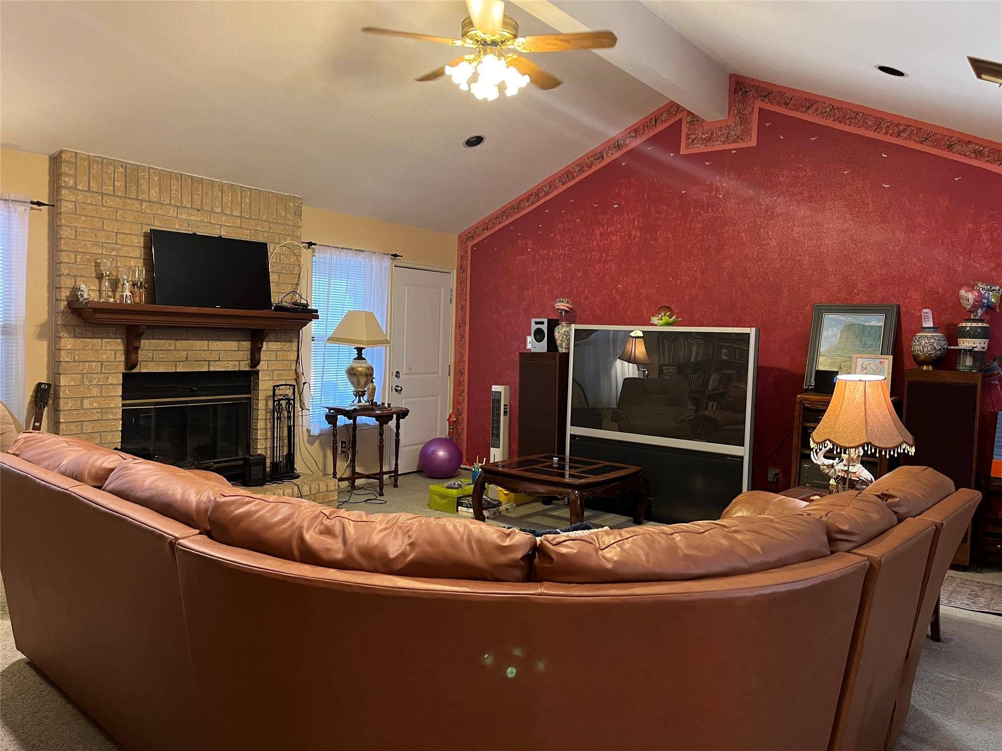 Bastrop, TX 78602,207 Flint Ridge ST