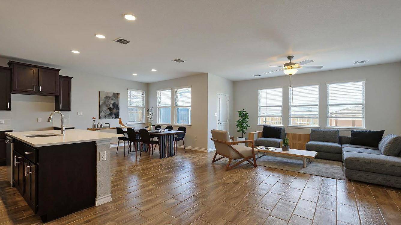 Buda, TX 78610,798 Eves Necklace DR