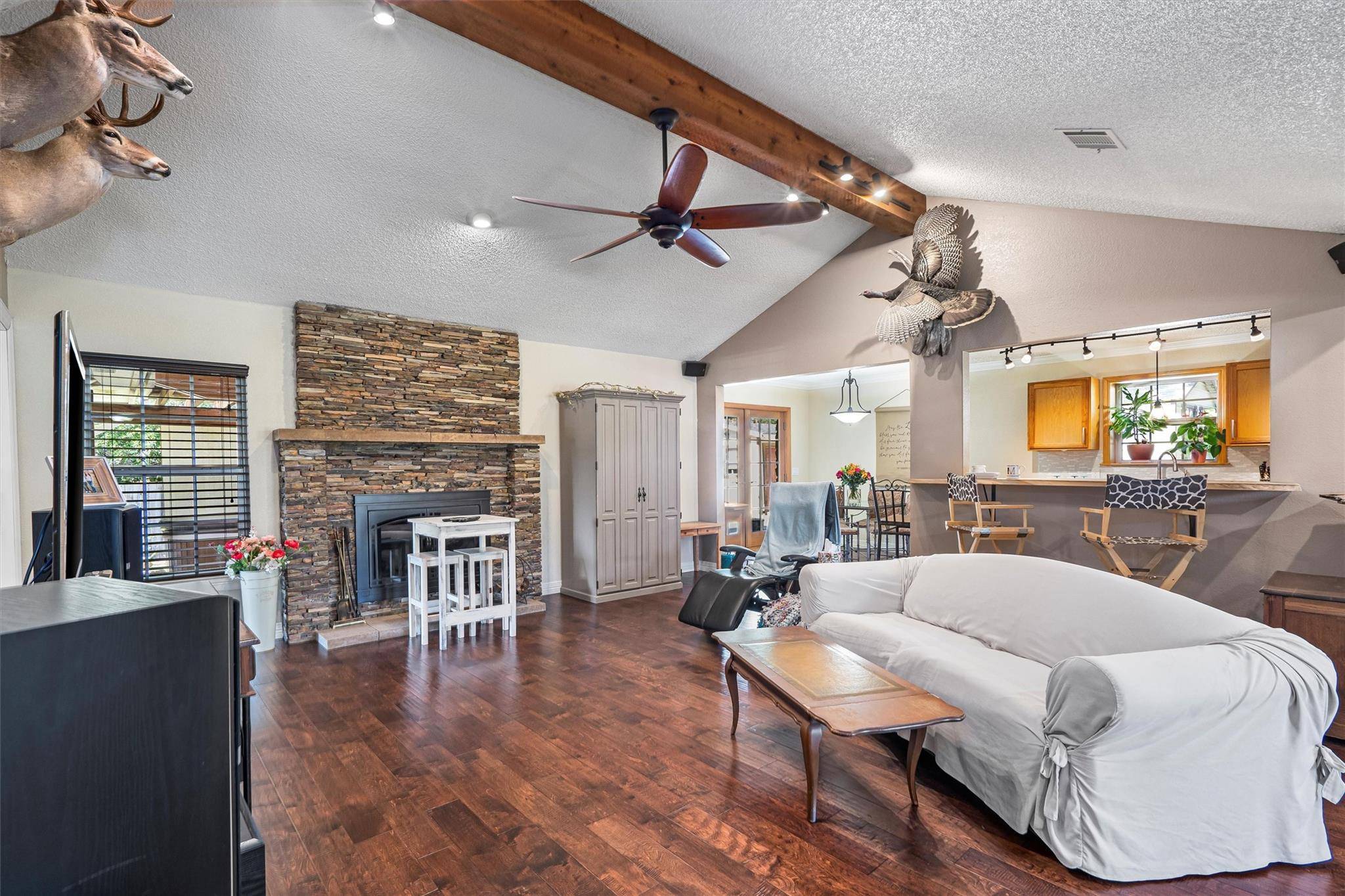 Taylor, TX 76574,2201 Carolyn DR