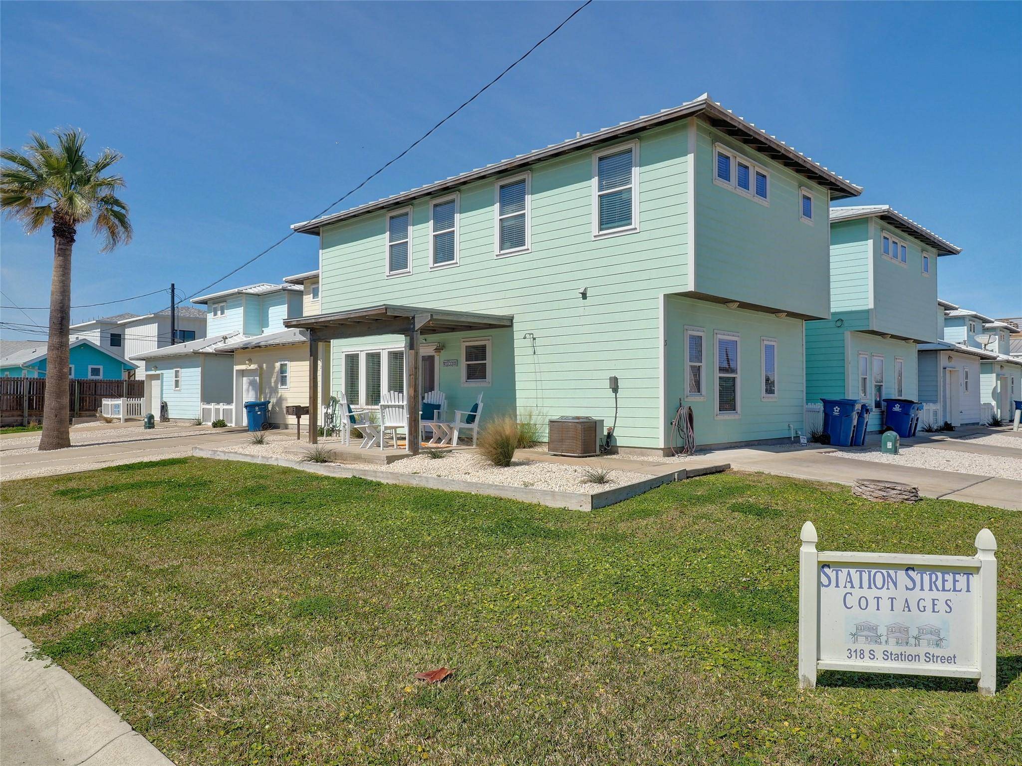 Port Aransas, TX 78373,318 S Station ST #3