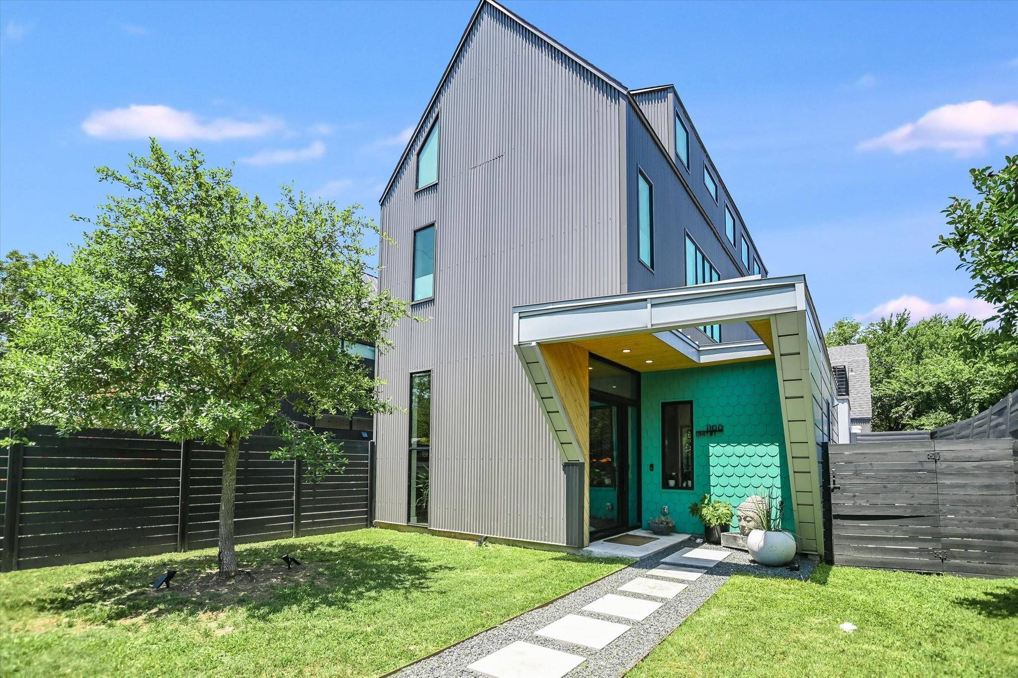 Austin, TX 78702,1100 Brass ST #1
