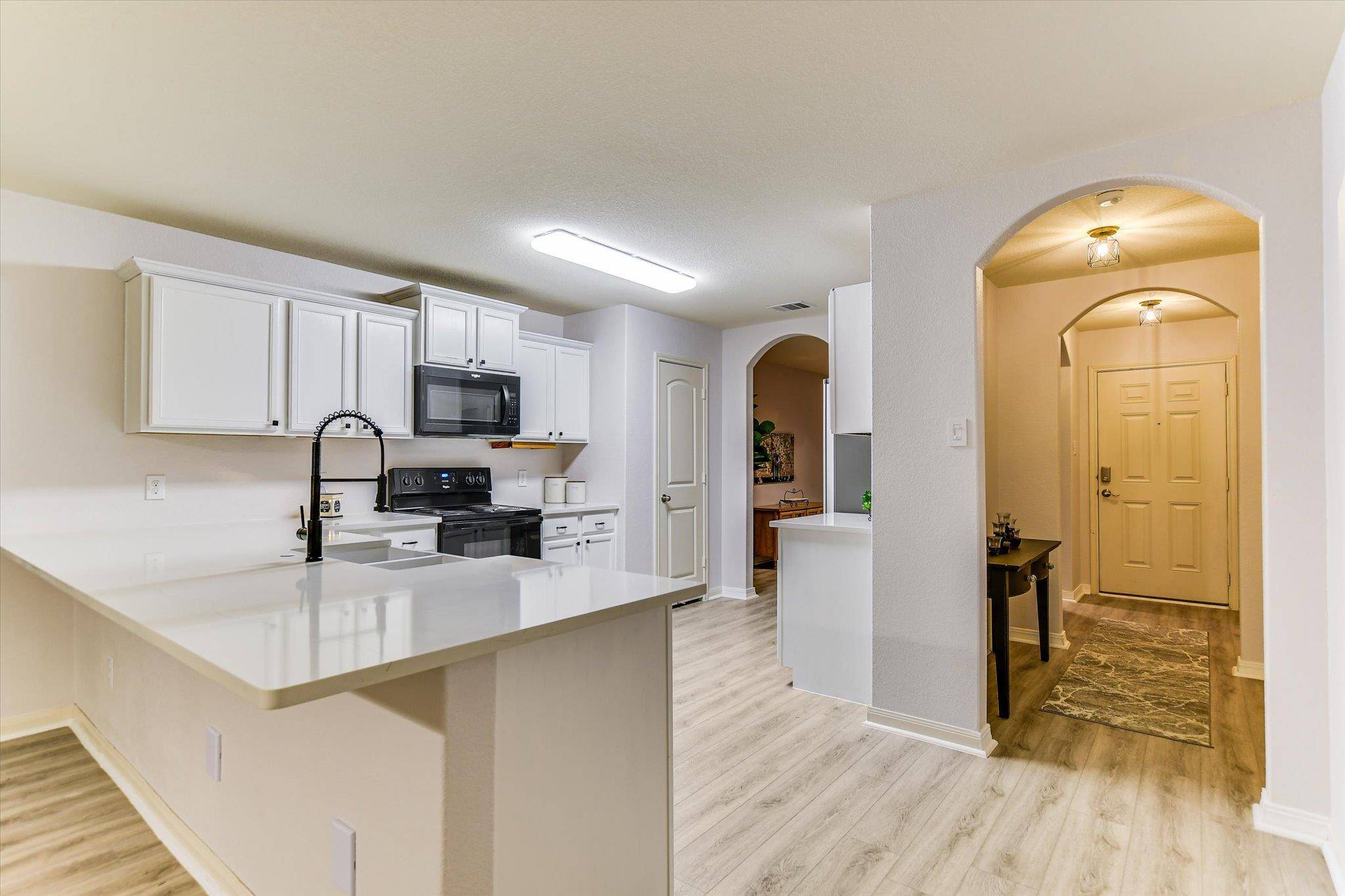 Jarrell, TX 76537,93 Farmer LN #10D