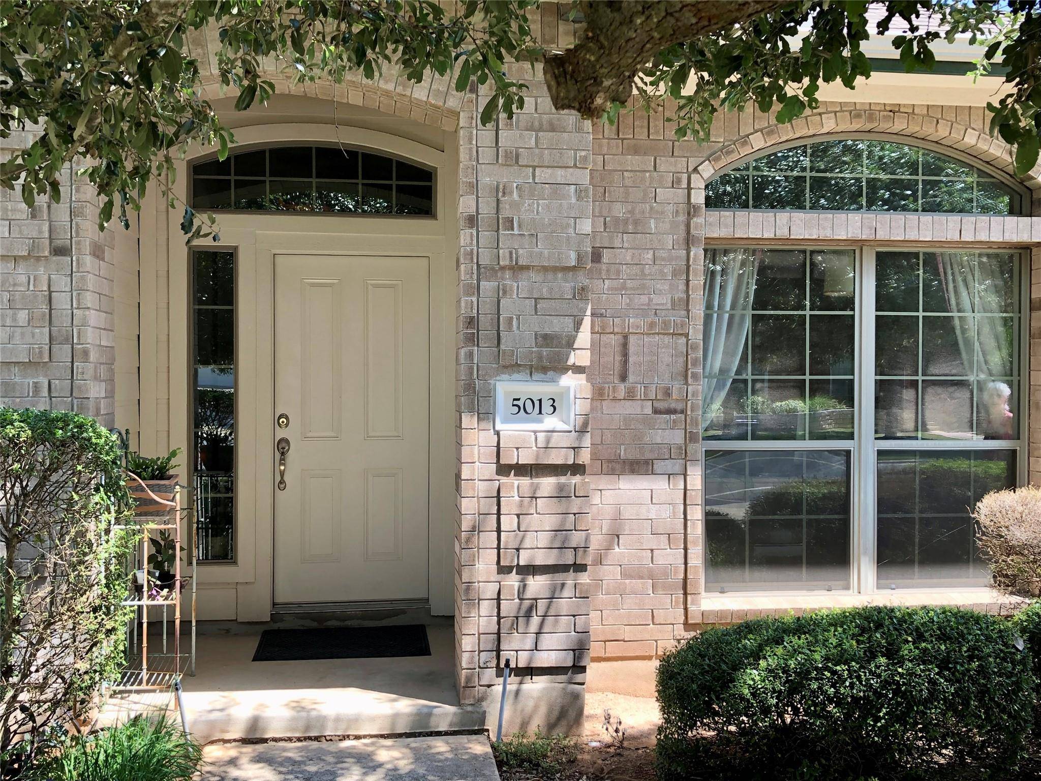 Round Rock, TX 78681,5013 Sendero Springs DR