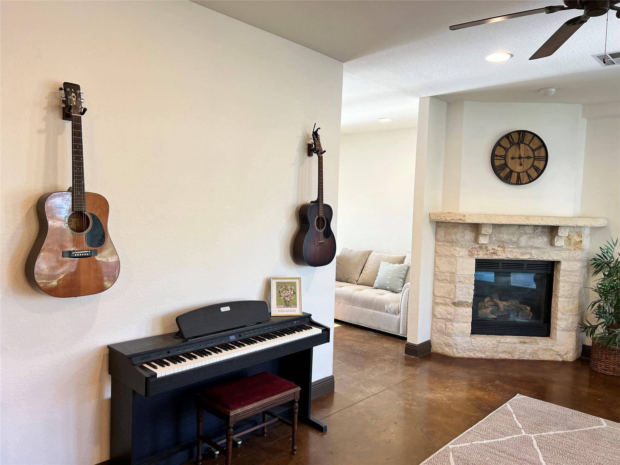 Georgetown, TX 78628,302 Deepwood DR