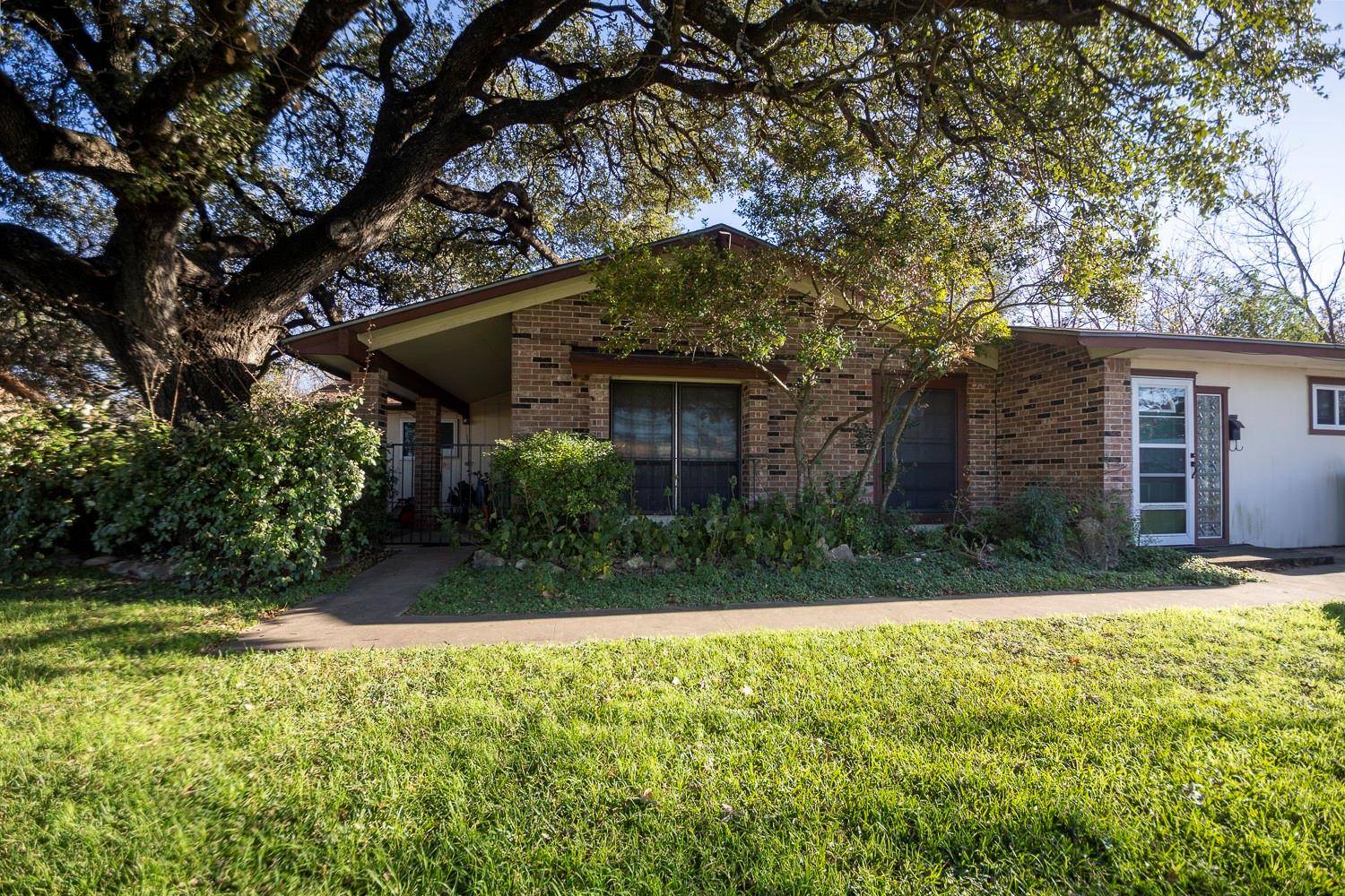 Austin, TX 78759,11907 Barrington WAY