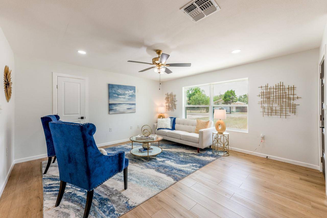 Highland Haven, TX 78654,106 Heron